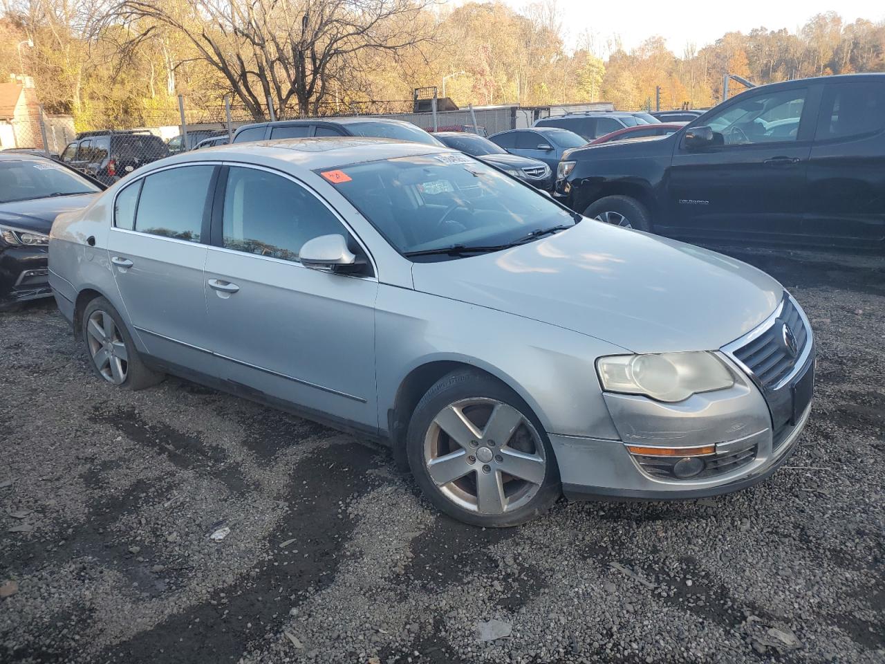 2009 Volkswagen Passat Turbo Silver vin: WVWJK73C19P044400
