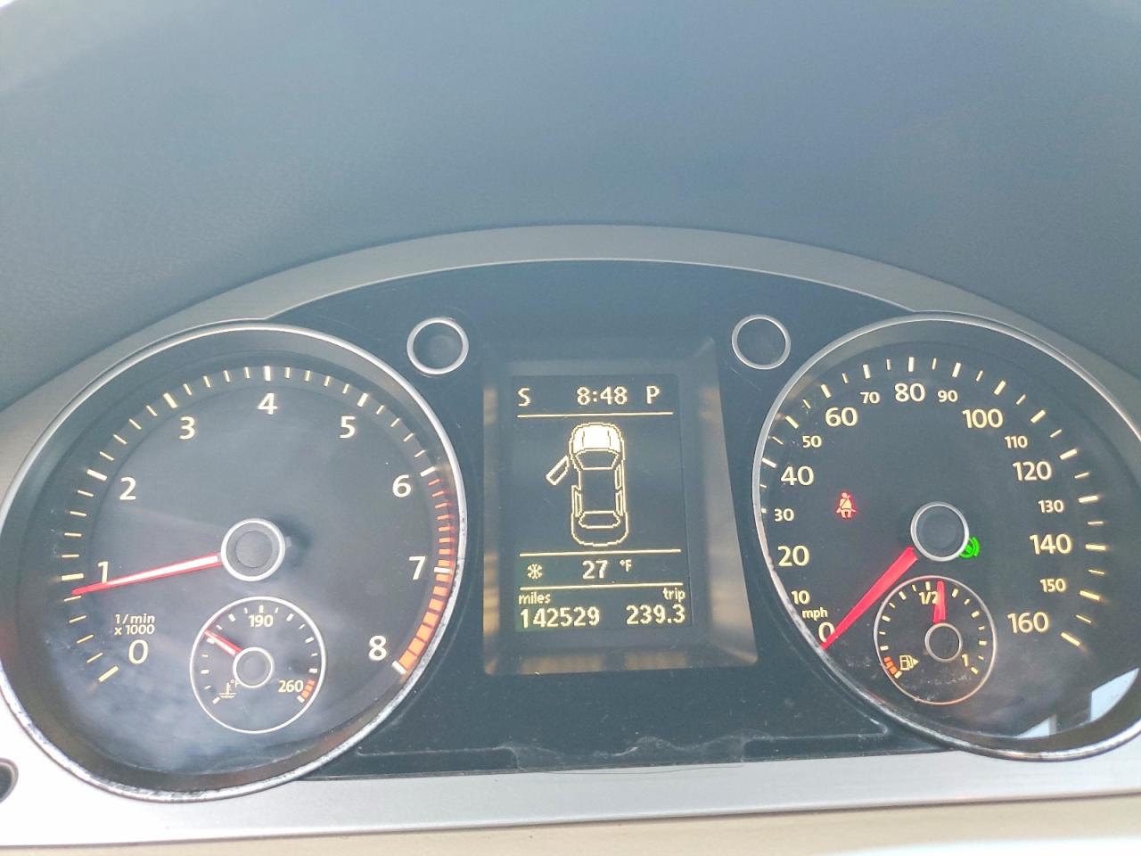 2009 Volkswagen Passat Turbo Белый vin: WVWJK73C19P050231