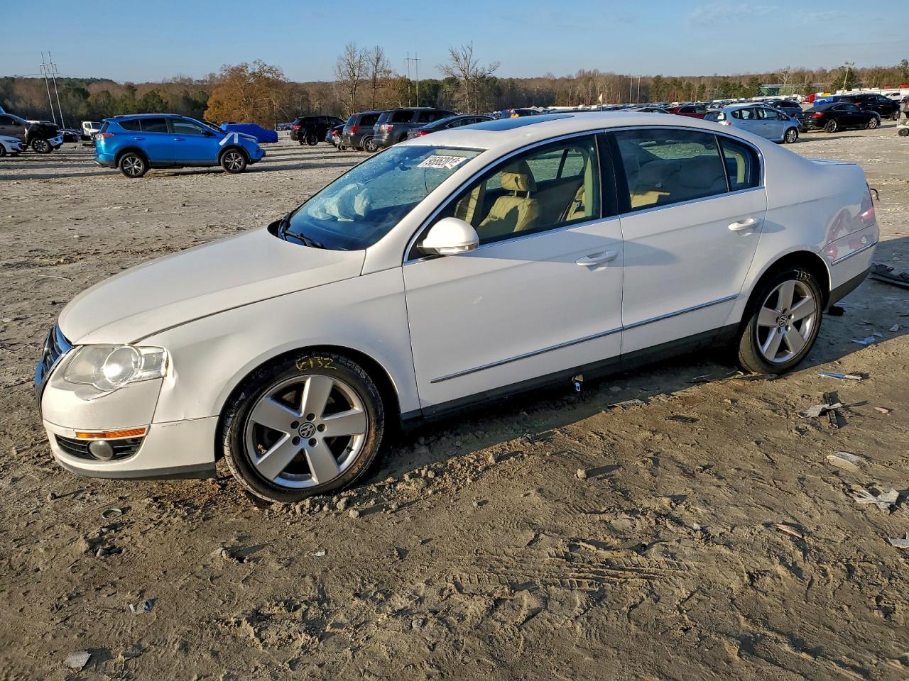 2009 Volkswagen Passat Turbo White vin: WVWJK73C29P014323