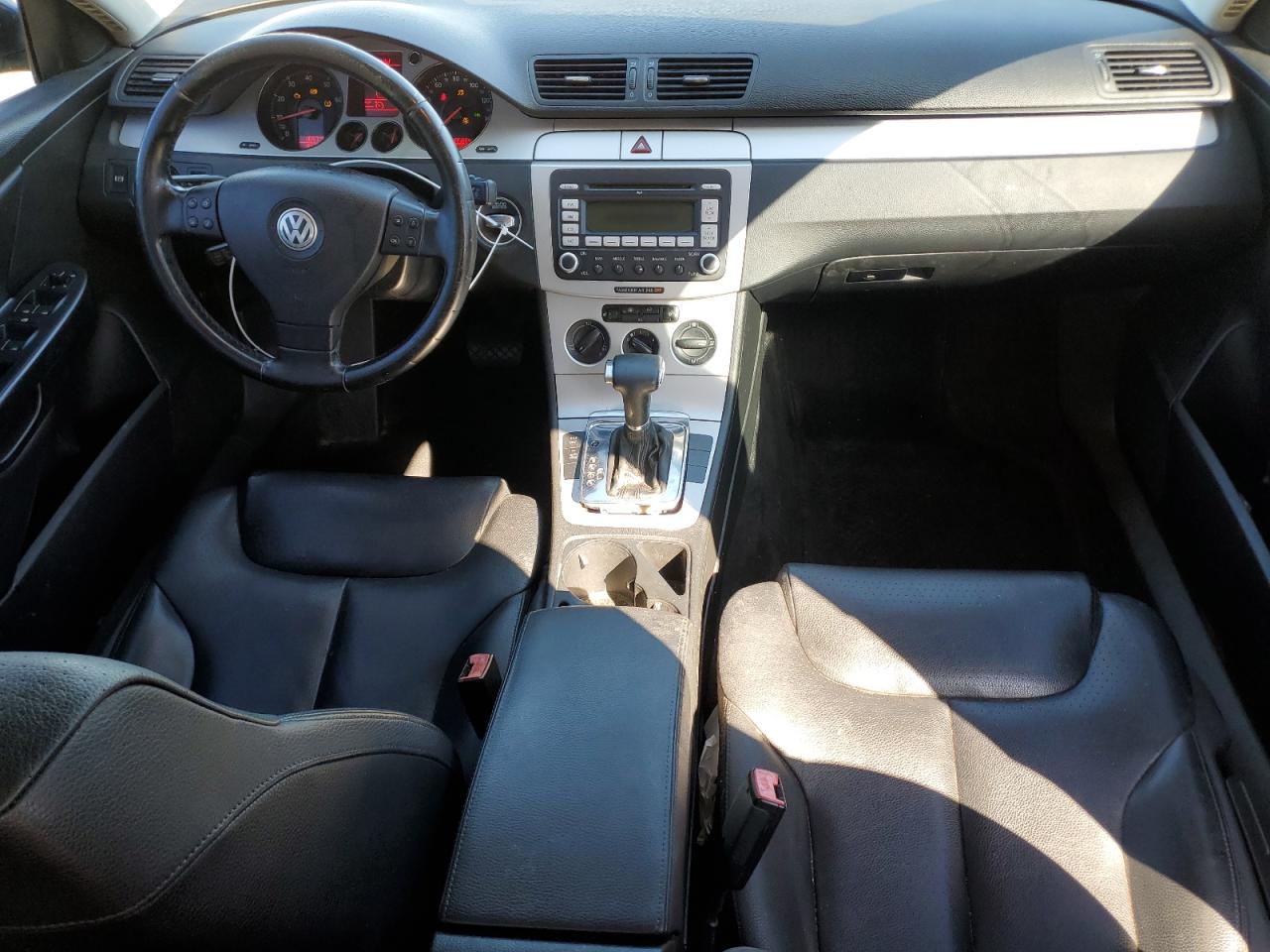 2009 Volkswagen Passat Turbo Gray vin: WVWJK73C29P015343