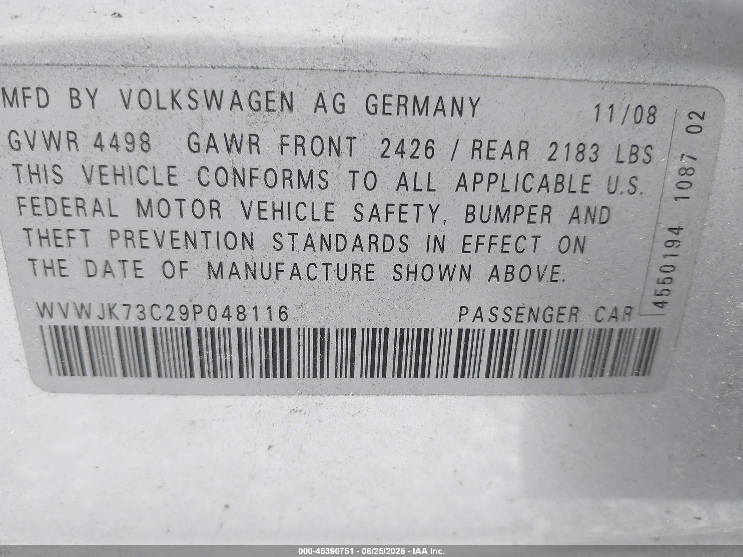 2009 Volkswagen Passat Komfort White vin: WVWJK73C29P048116