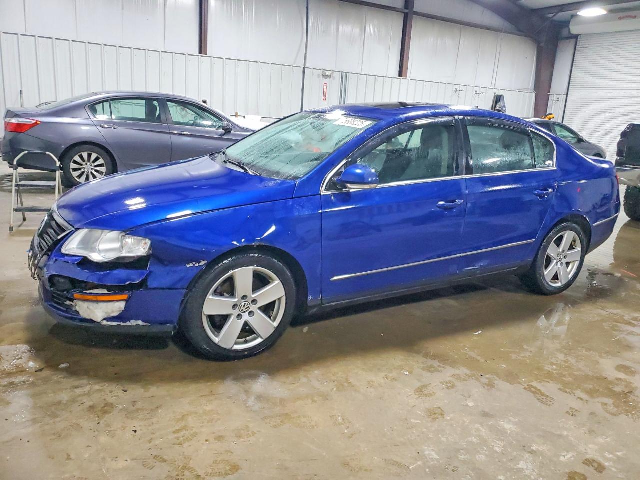 2009 Volkswagen Passat Turbo Blue vin: WVWJK73C29P052974