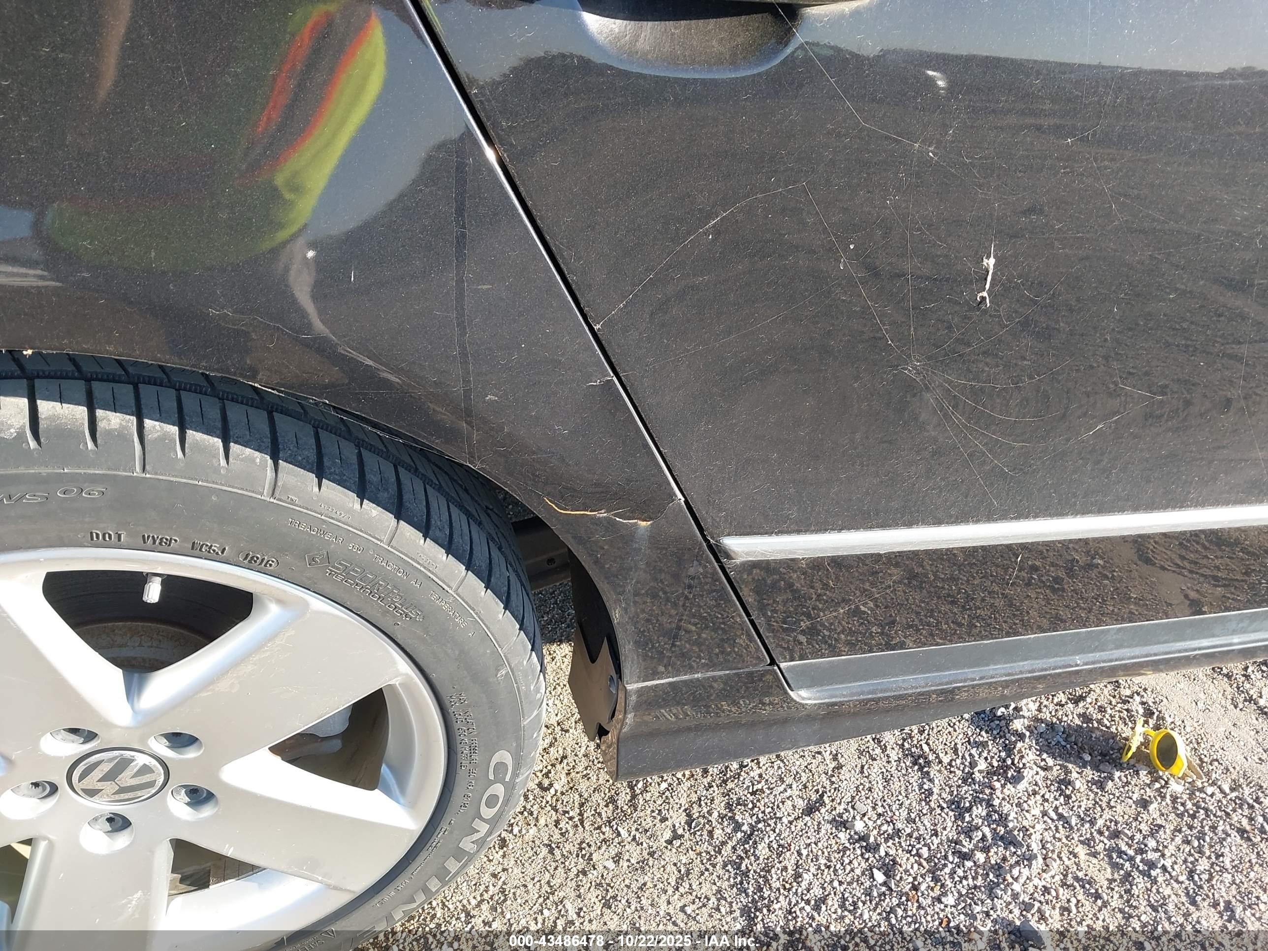 2009 Volkswagen Passat Komfort Черный vin: WVWJK73C39P001872