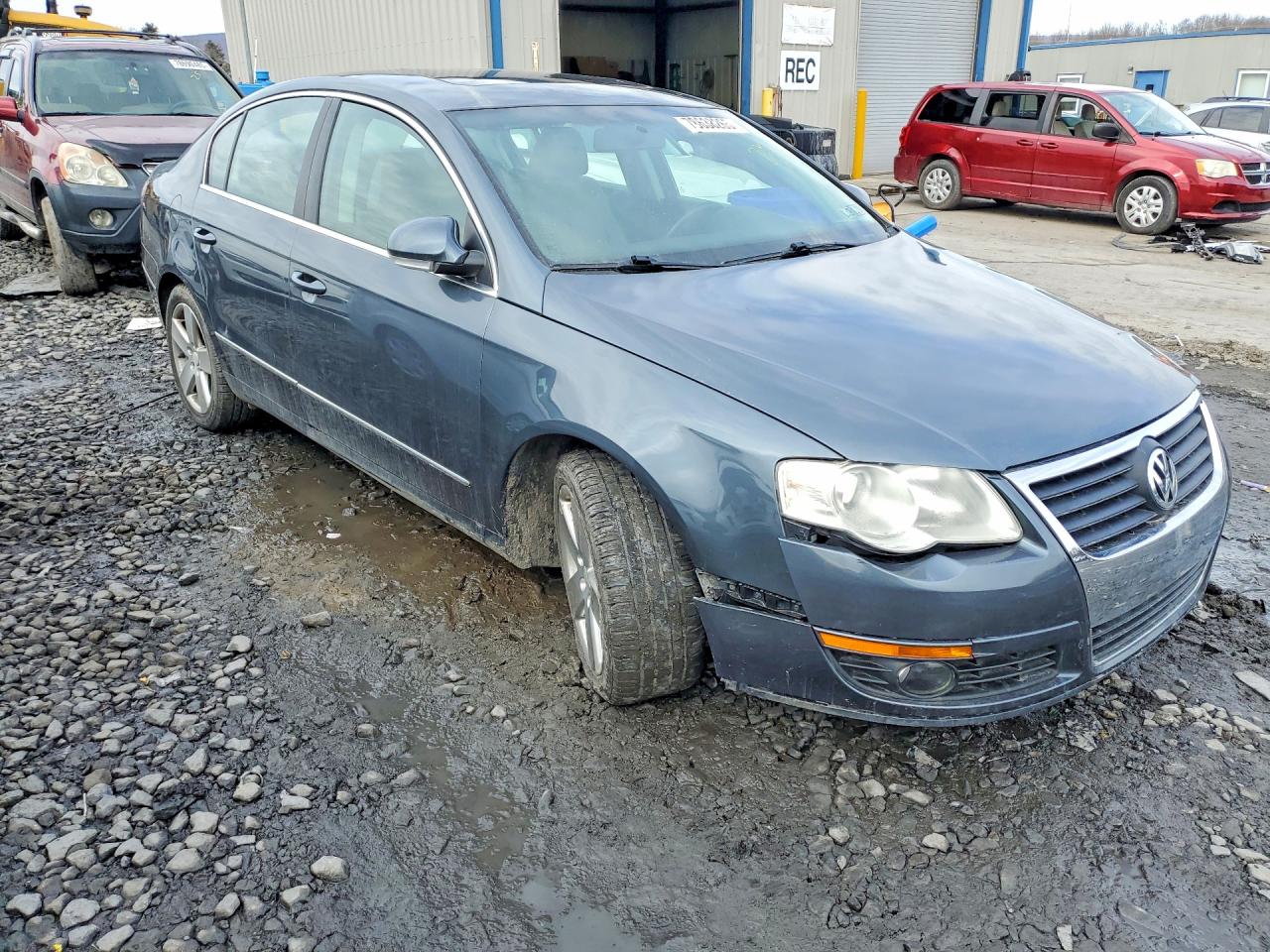 2009 Volkswagen Passat Turbo Blue vin: WVWJK73C39P042311