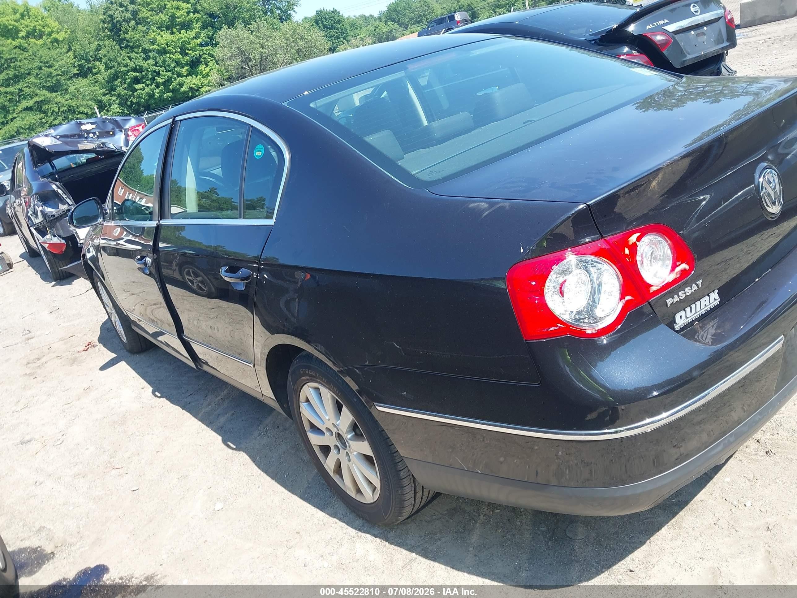 2008 Volkswagen Passat Turbo Black vin: WVWJK73C48E180000
