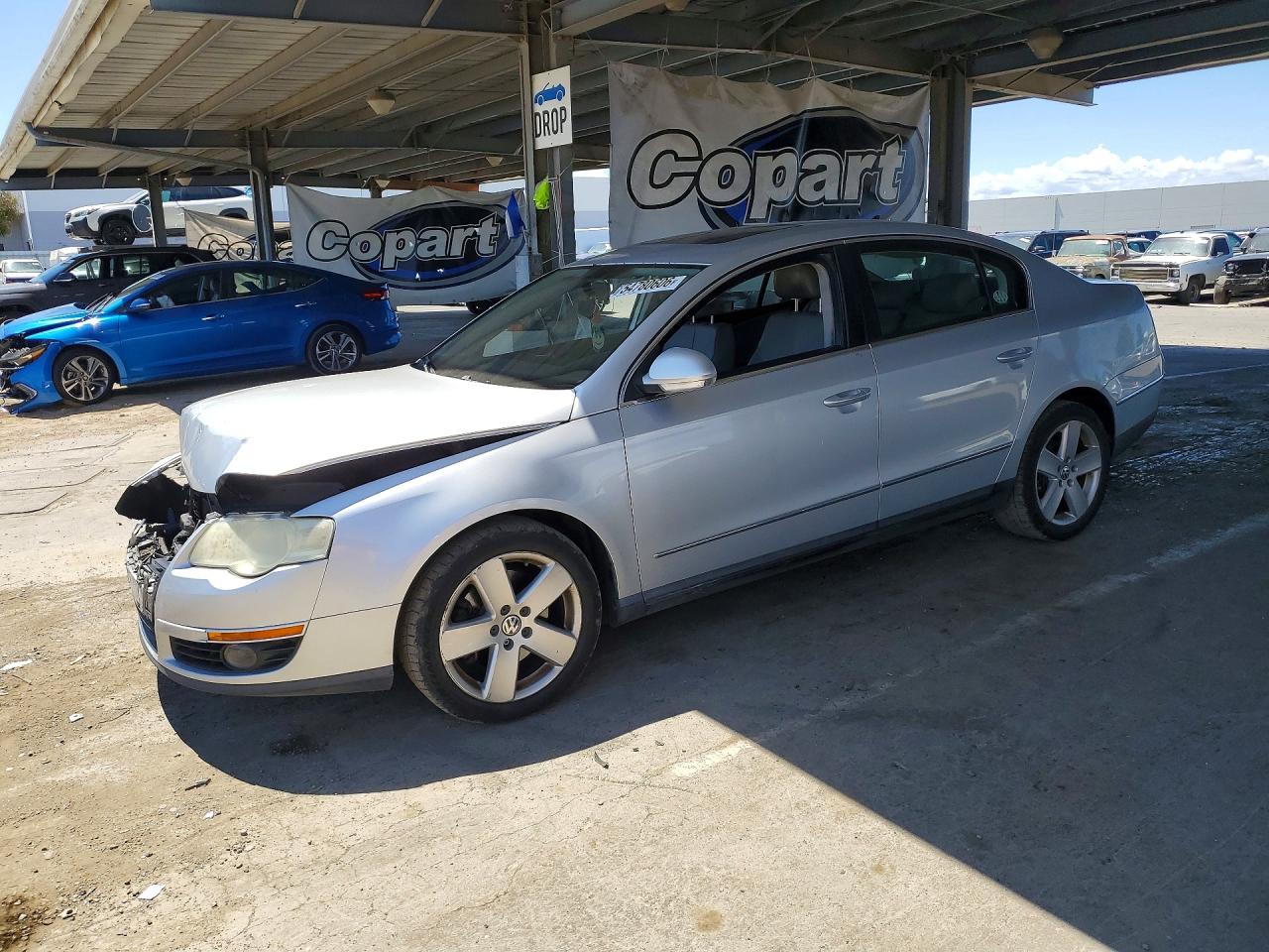 2009 Volkswagen Passat Turbo Silver vin: WVWJK73C49P043144