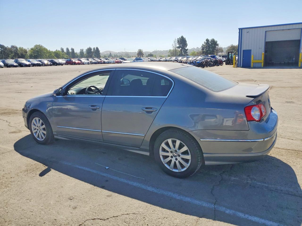 2008 Volkswagen Passat Turbo Silver vin: WVWJK73C58P104550