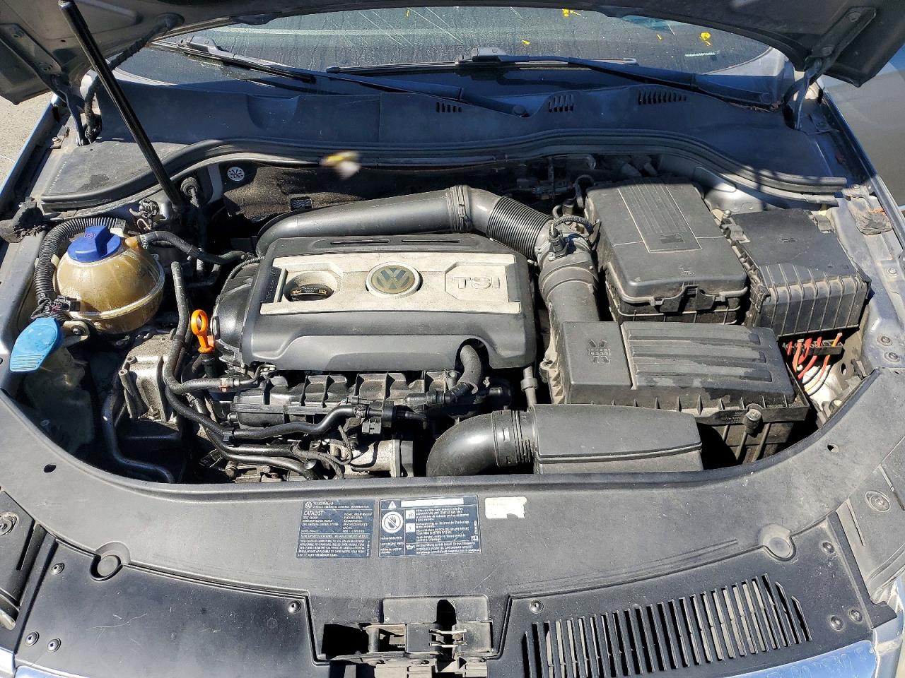 2008 Volkswagen Passat Turbo Silver vin: WVWJK73C58P104550