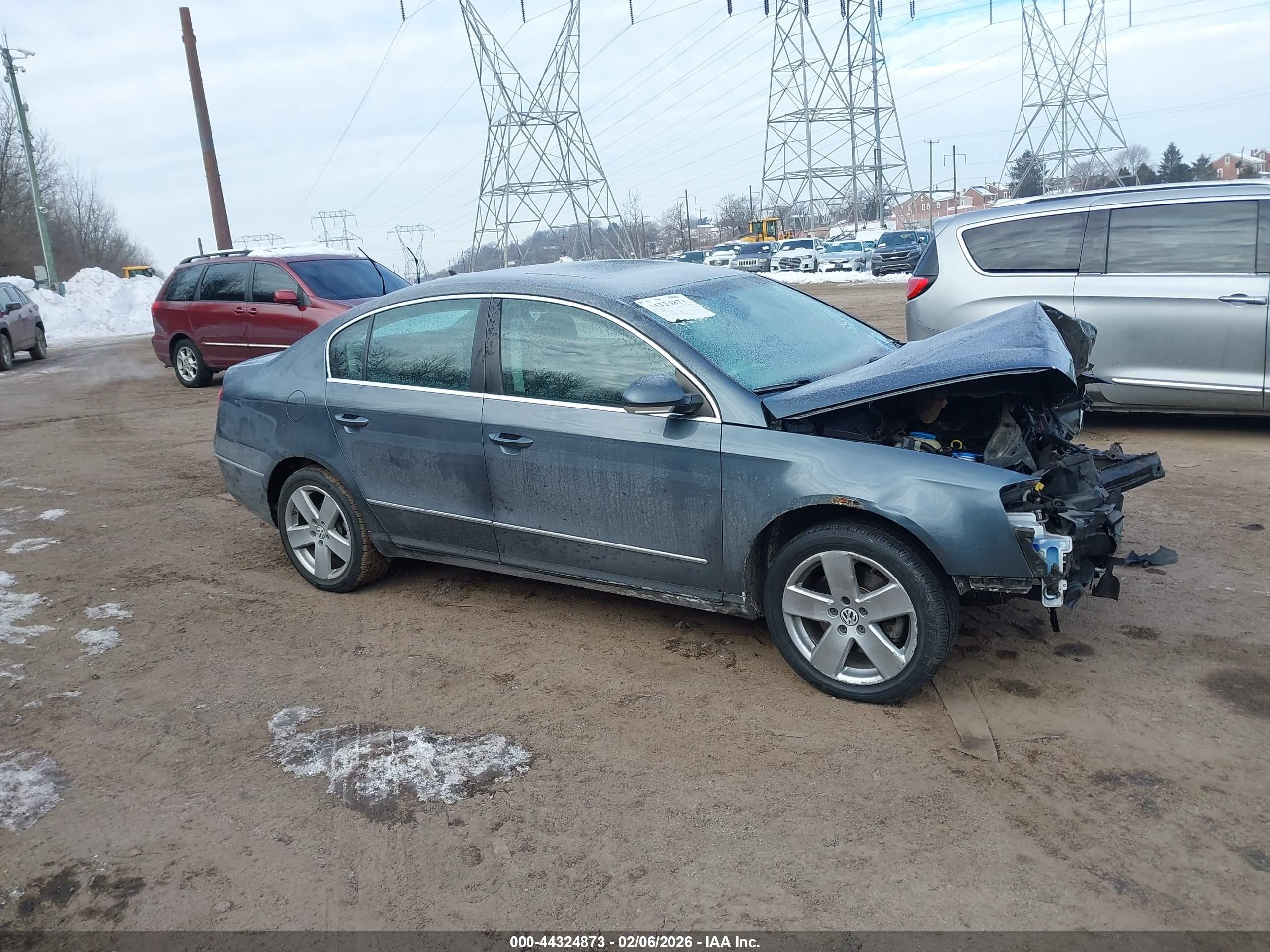 2009 Volkswagen Passat Komfort Gray vin: WVWJK73C59P025994