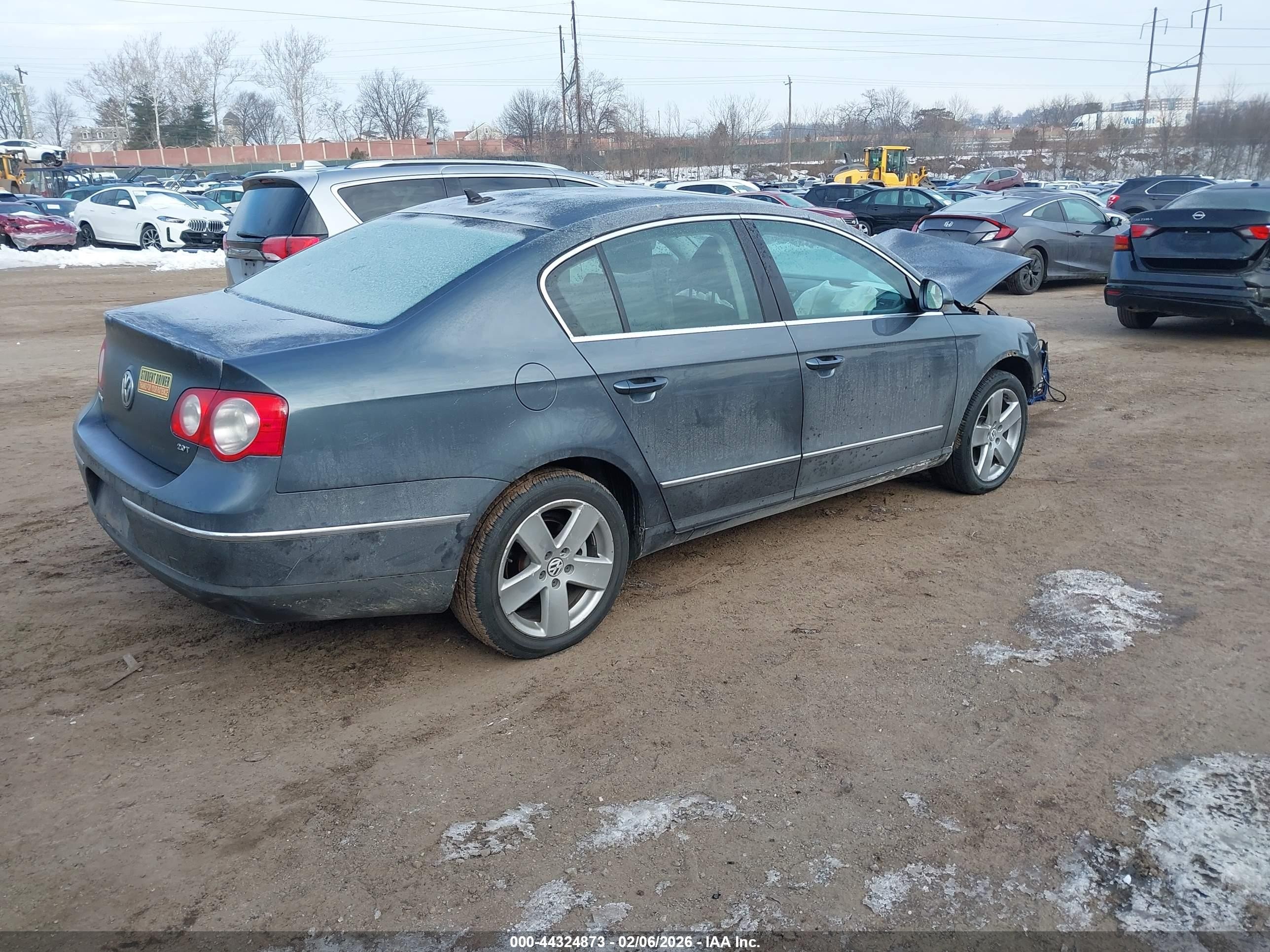 2009 Volkswagen Passat Komfort Gray vin: WVWJK73C59P025994