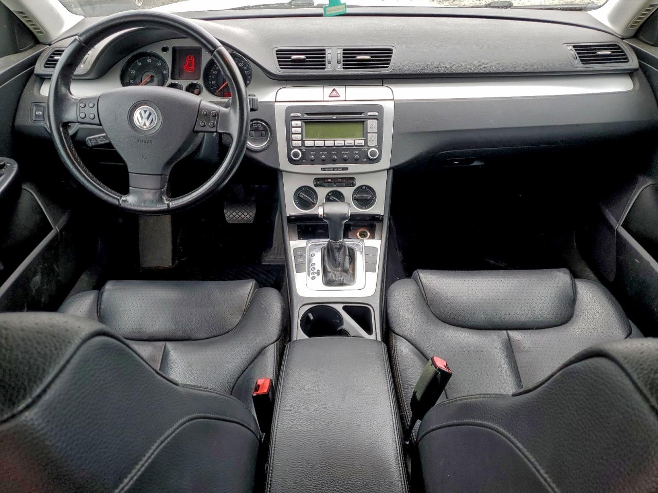 2009 Volkswagen Passat Turbo Silver vin: WVWJK73C69P008430