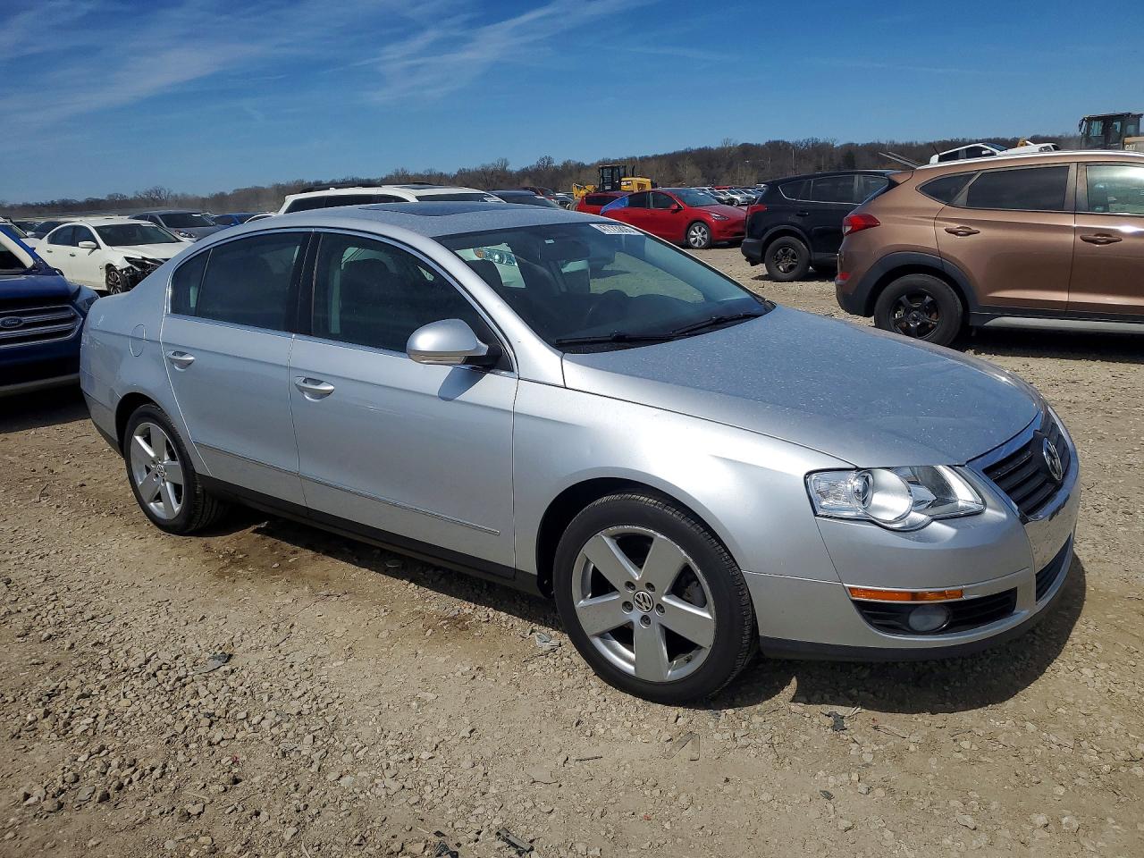 2009 Volkswagen Passat Turbo Silver vin: WVWJK73C69P034588