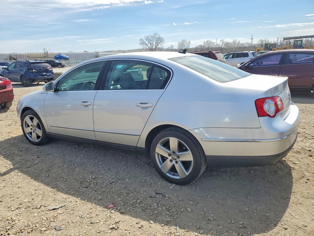 2009 Volkswagen Passat Turbo Silver vin: WVWJK73C69P034588