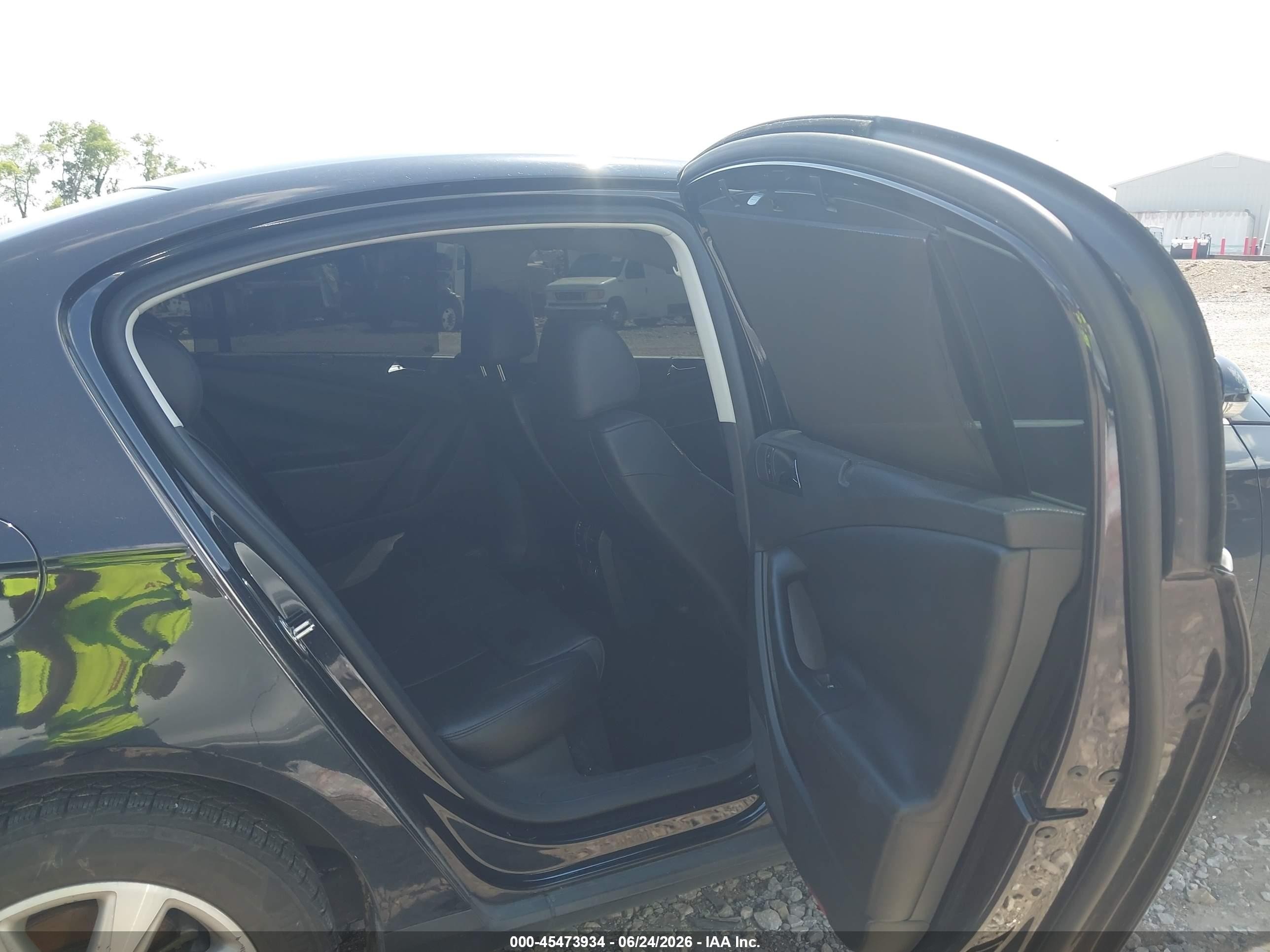 2008 Volkswagen Passat Turbo Black vin: WVWJK73C78P070045
