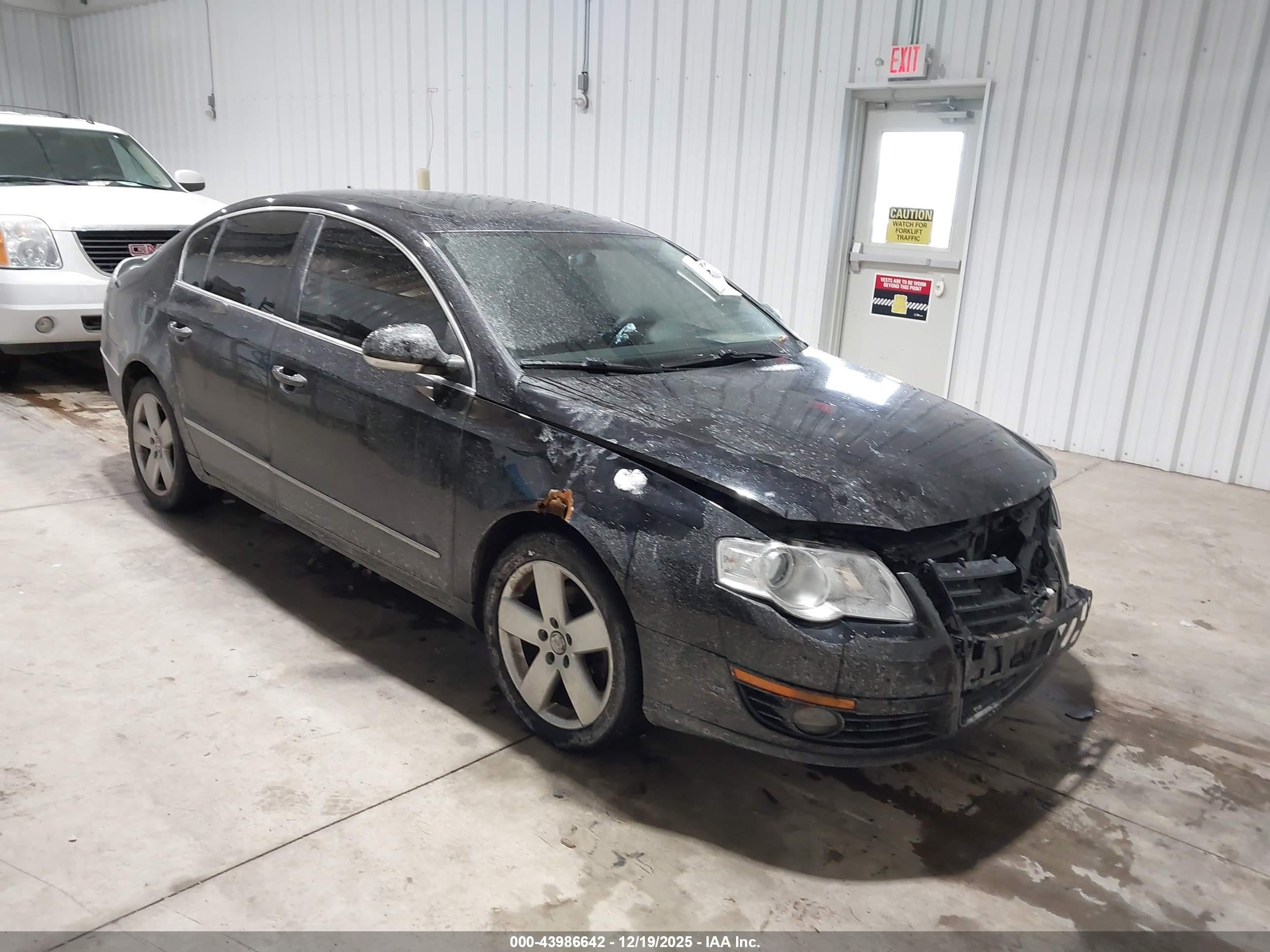 2009 Volkswagen Passat Komfort Черный vin: WVWJK73C89P027805