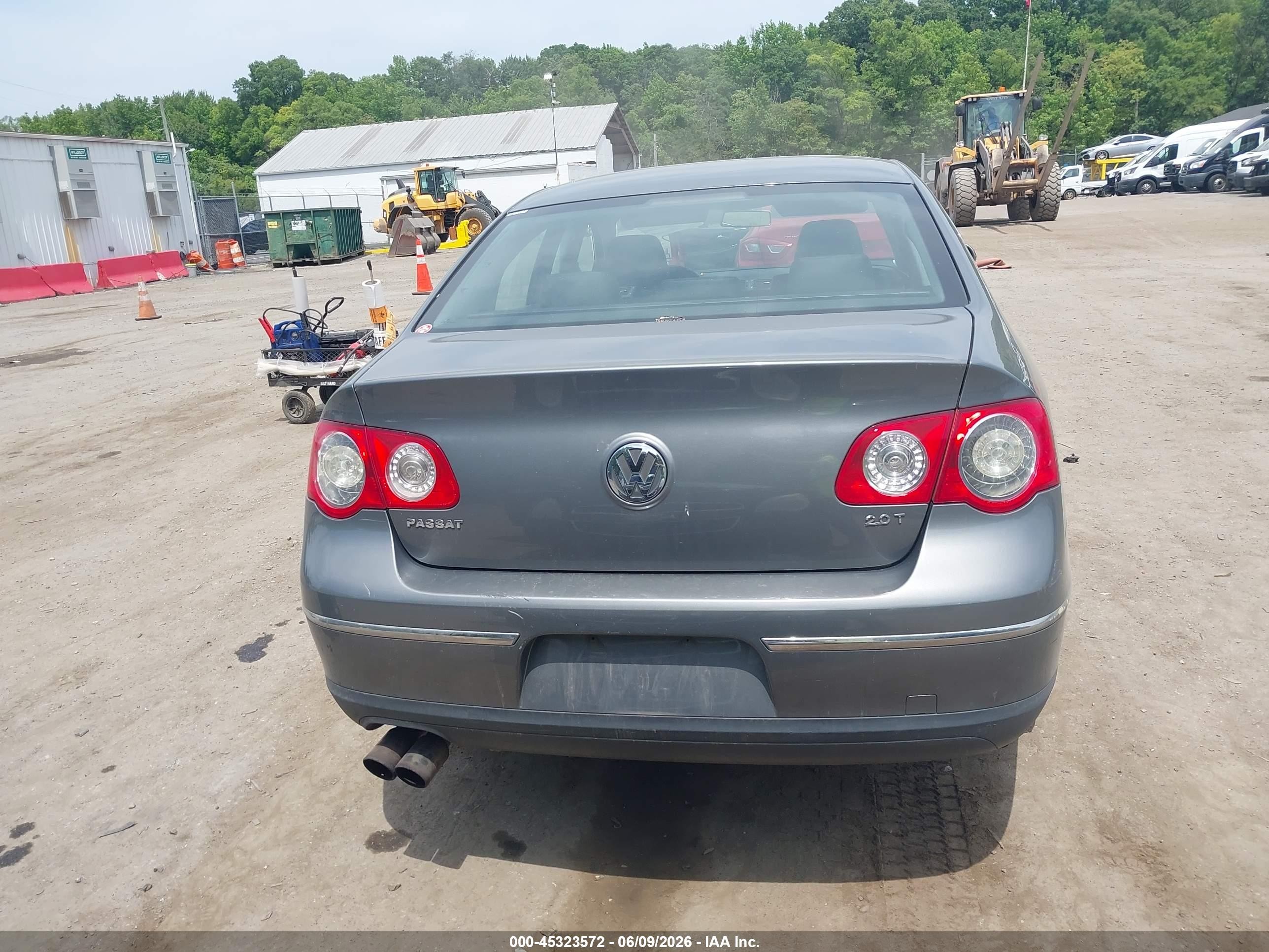 2008 Volkswagen Passat Turbo Gray vin: WVWJK73C98P112313
