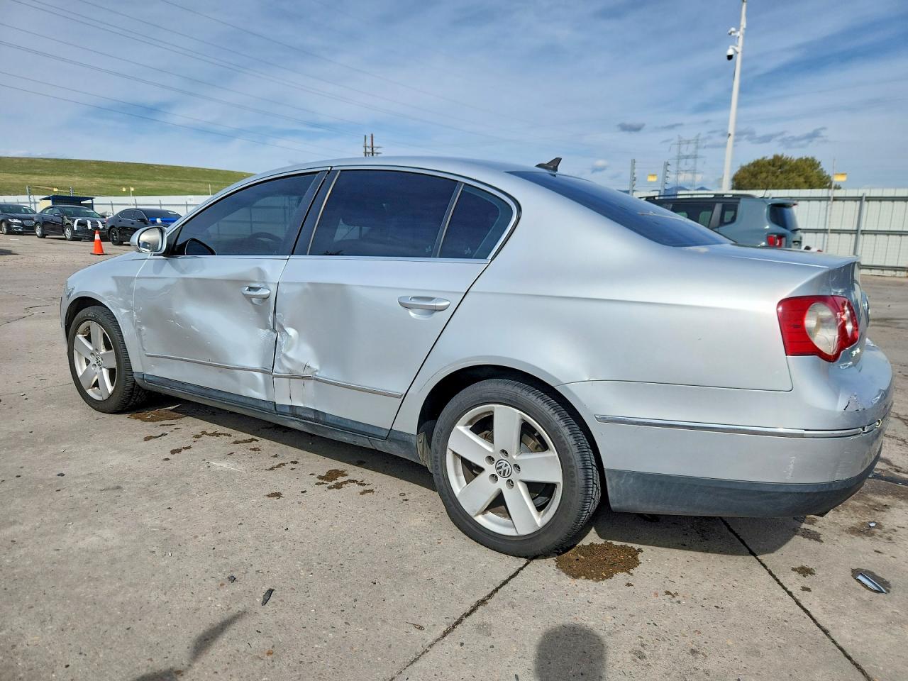 2009 Volkswagen Passat Turbo Silver vin: WVWJK73C99P028719