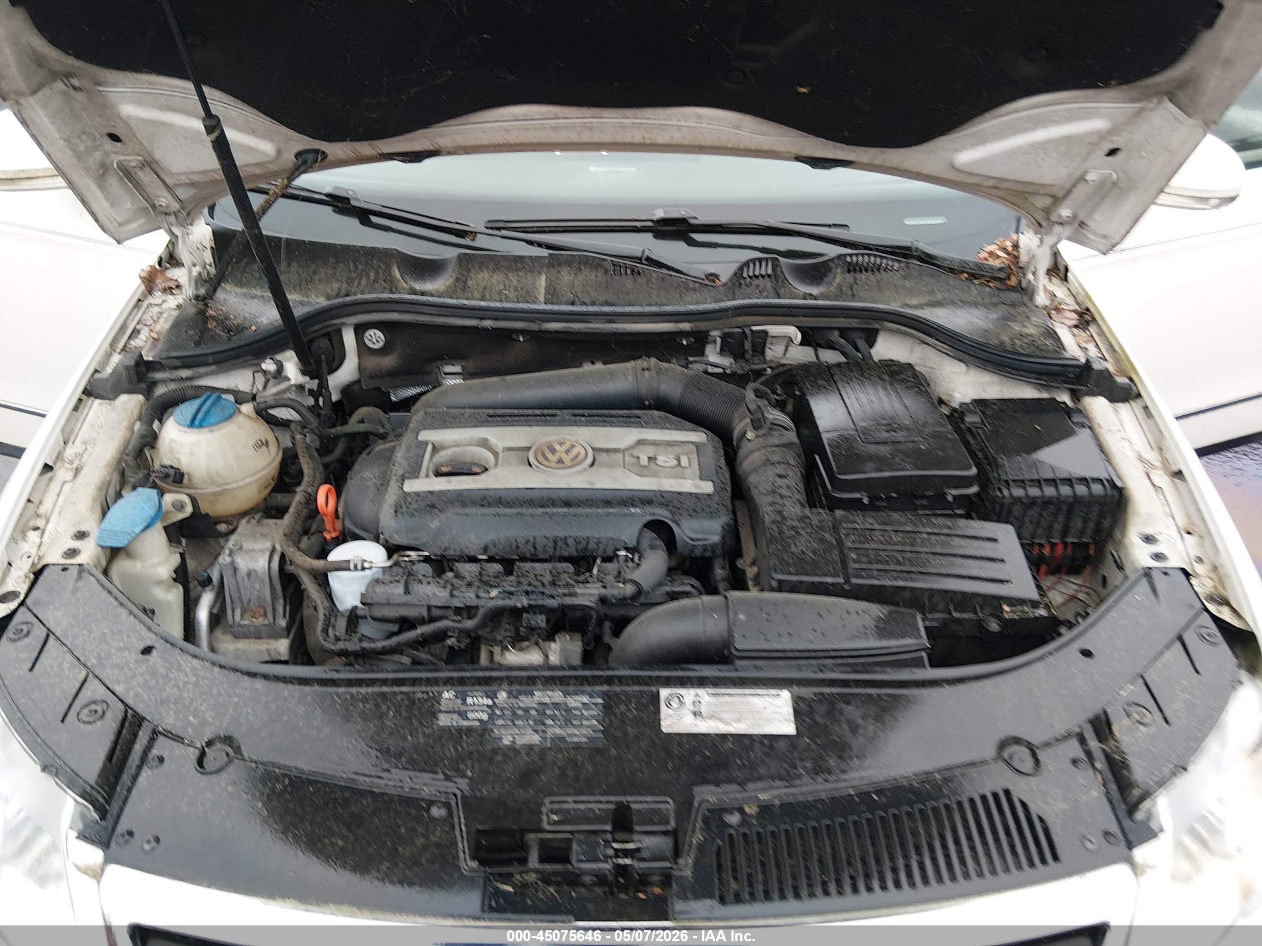 2009 Volkswagen Passat Komfort Белый vin: WVWJK73CX9P053242