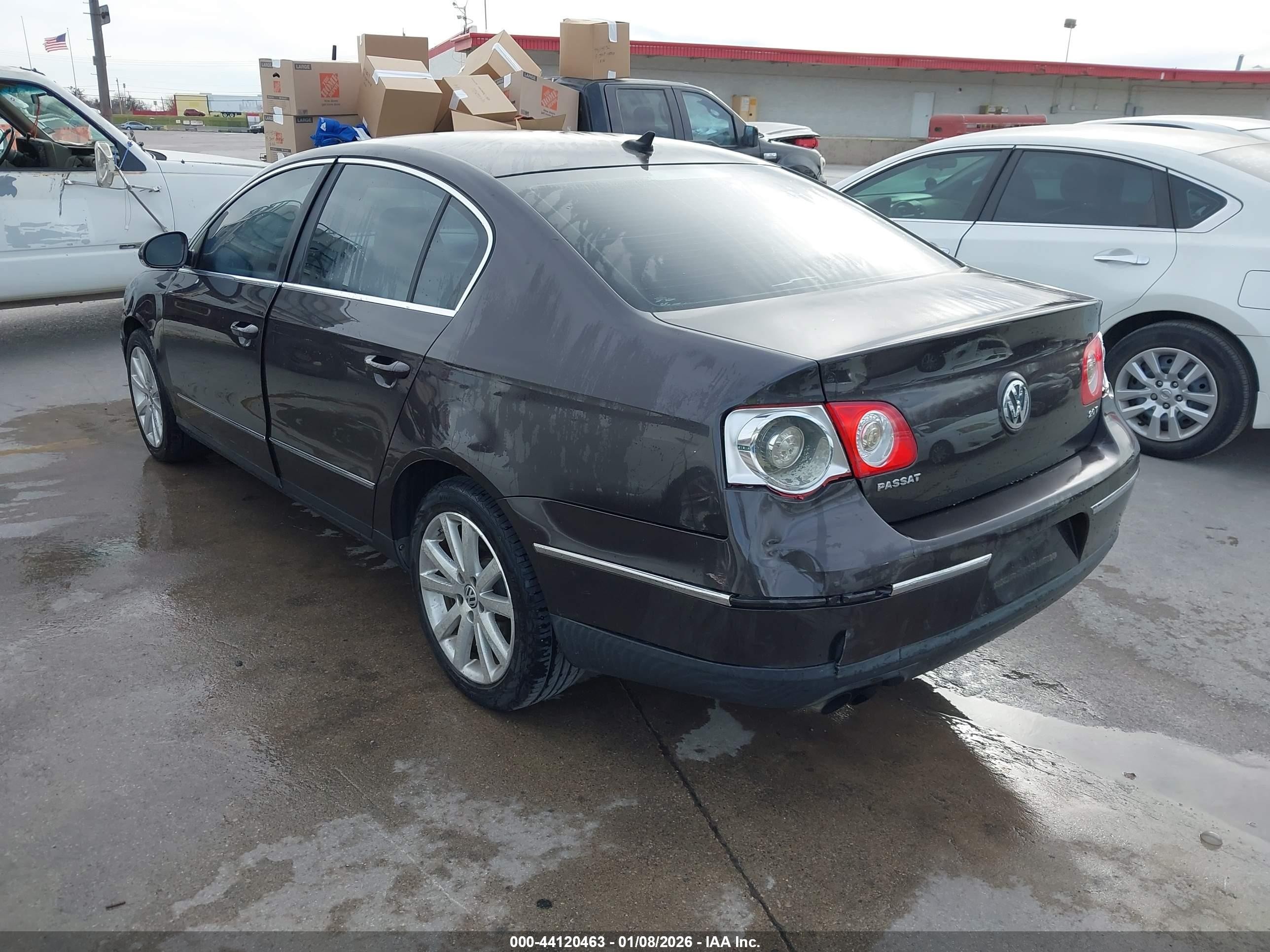 2010 Volkswagen Passat Komfort Brown vin: WVWJK7AN2AP052871