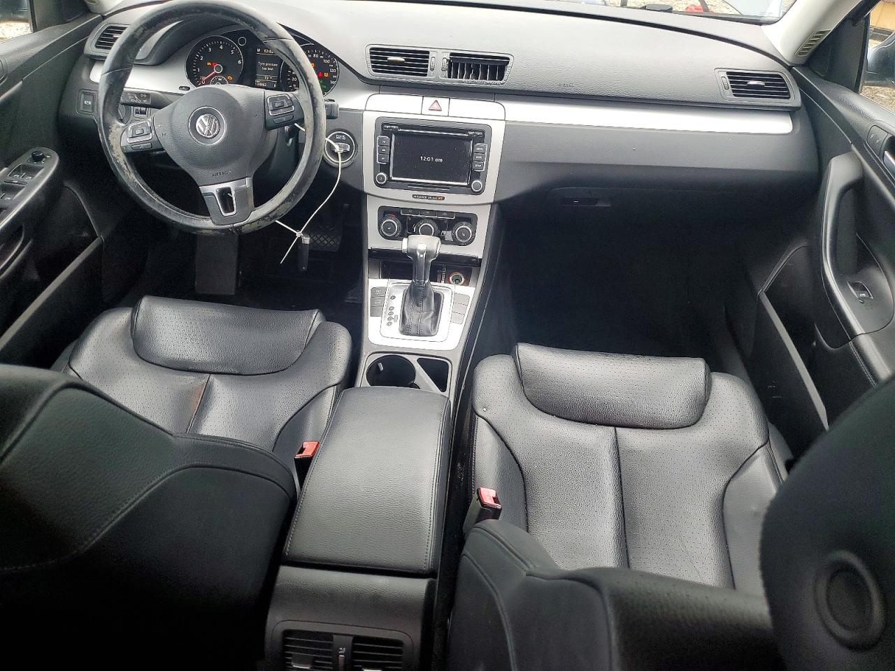 2010 Volkswagen Passat Komfort Gray vin: WVWJK7AN7AE162763