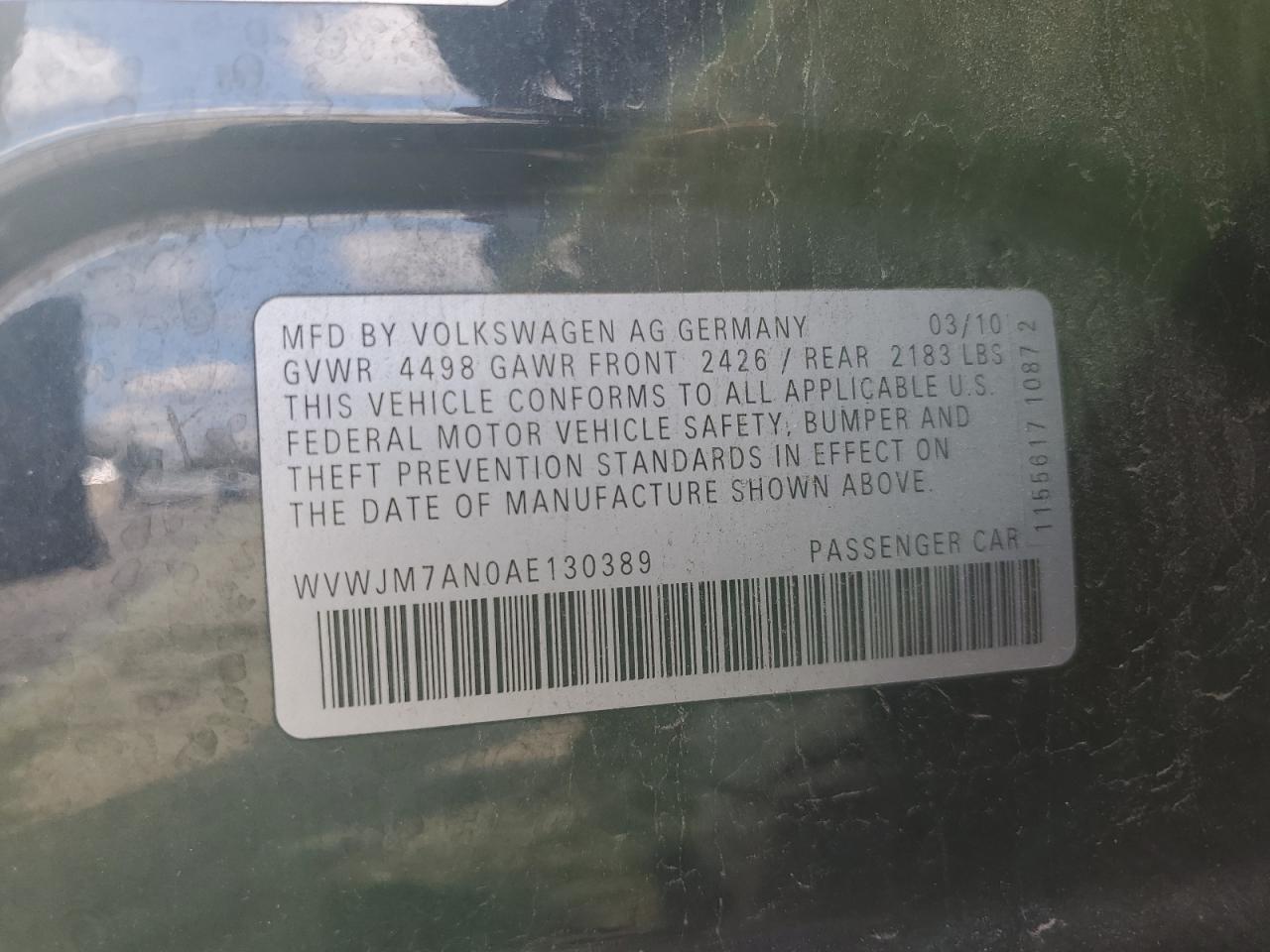 2010 Volkswagen Passat Komfort Black vin: WVWJM7AN0AE130389