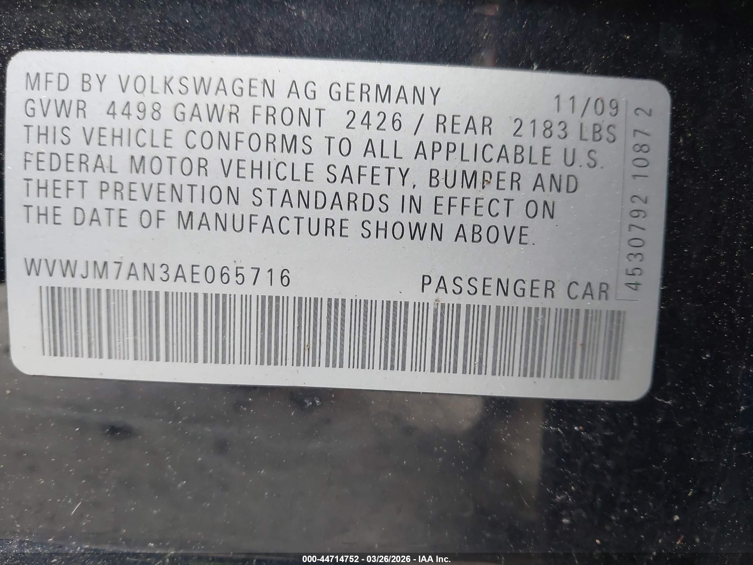 2010 Volkswagen Passat Komfort Black vin: WVWJM7AN3AE065716