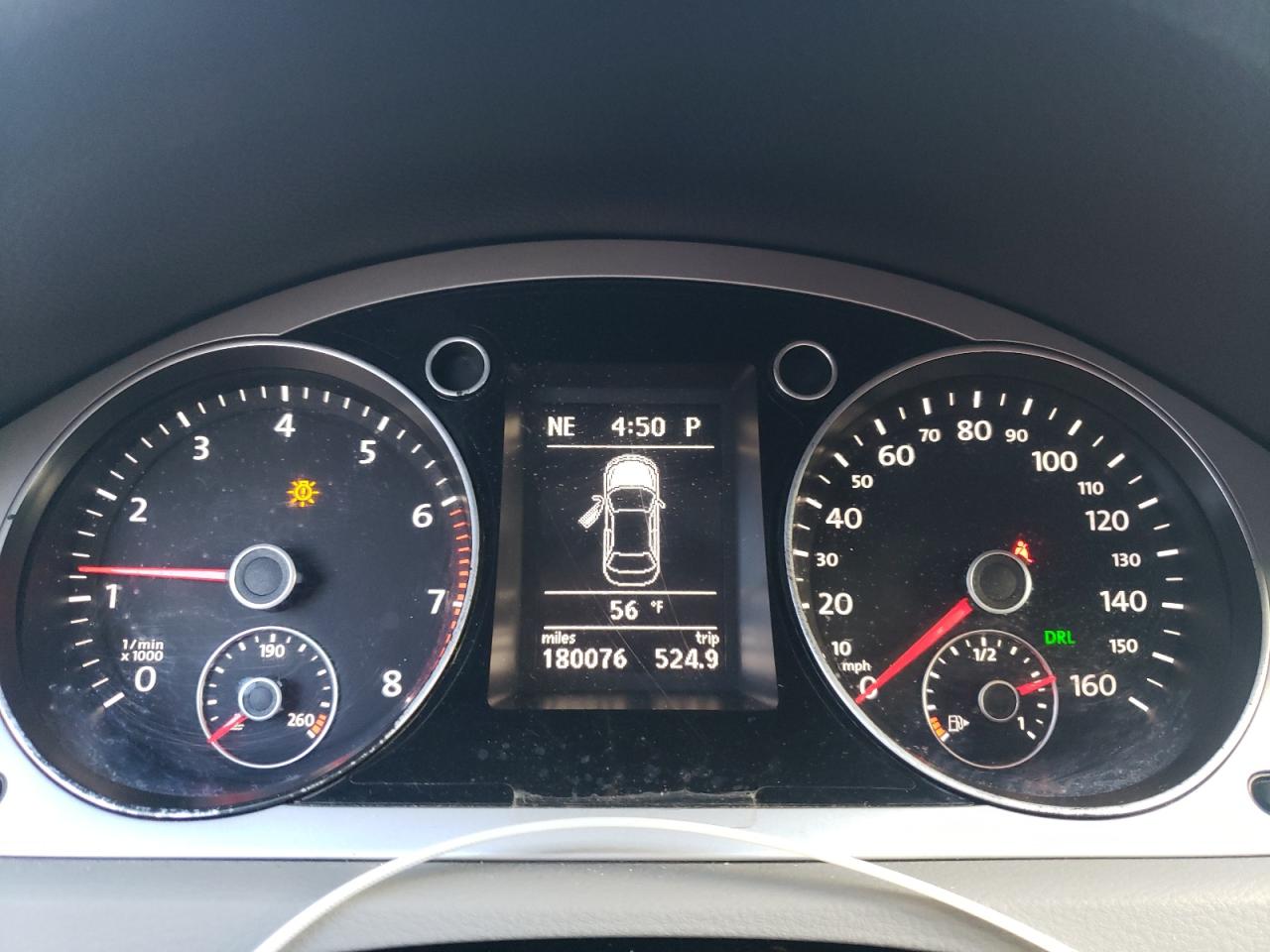 2010 Volkswagen Passat Komfort Gray vin: WVWJM7AN3AP044627