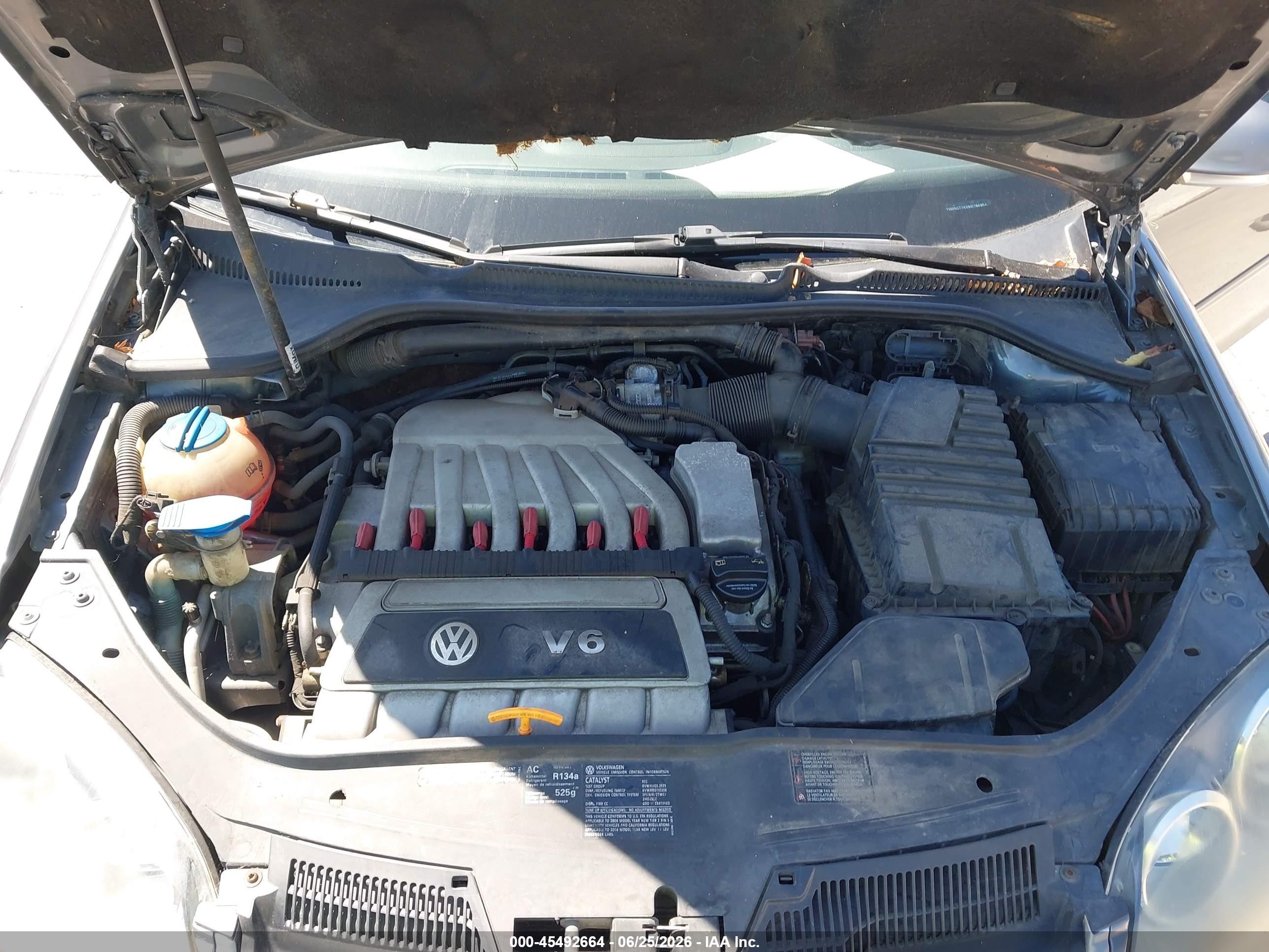 2008 Volkswagen R32   Gray vin: WVWKC71K98W156054