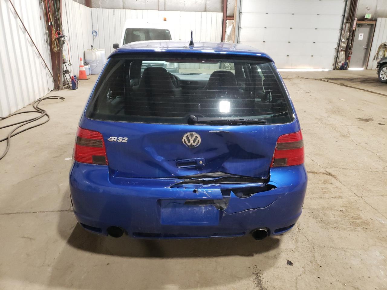 2004 Volkswagen R32 Синий vin: WVWKG61J94D075583