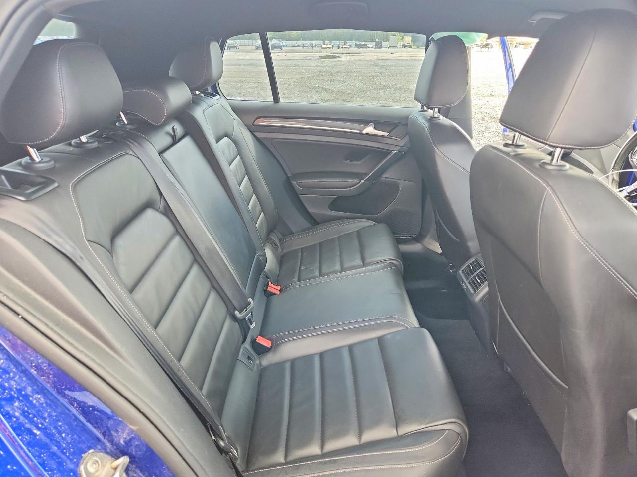2015 Volkswagen Golf R Blue vin: WVWLF7AU3FW210975