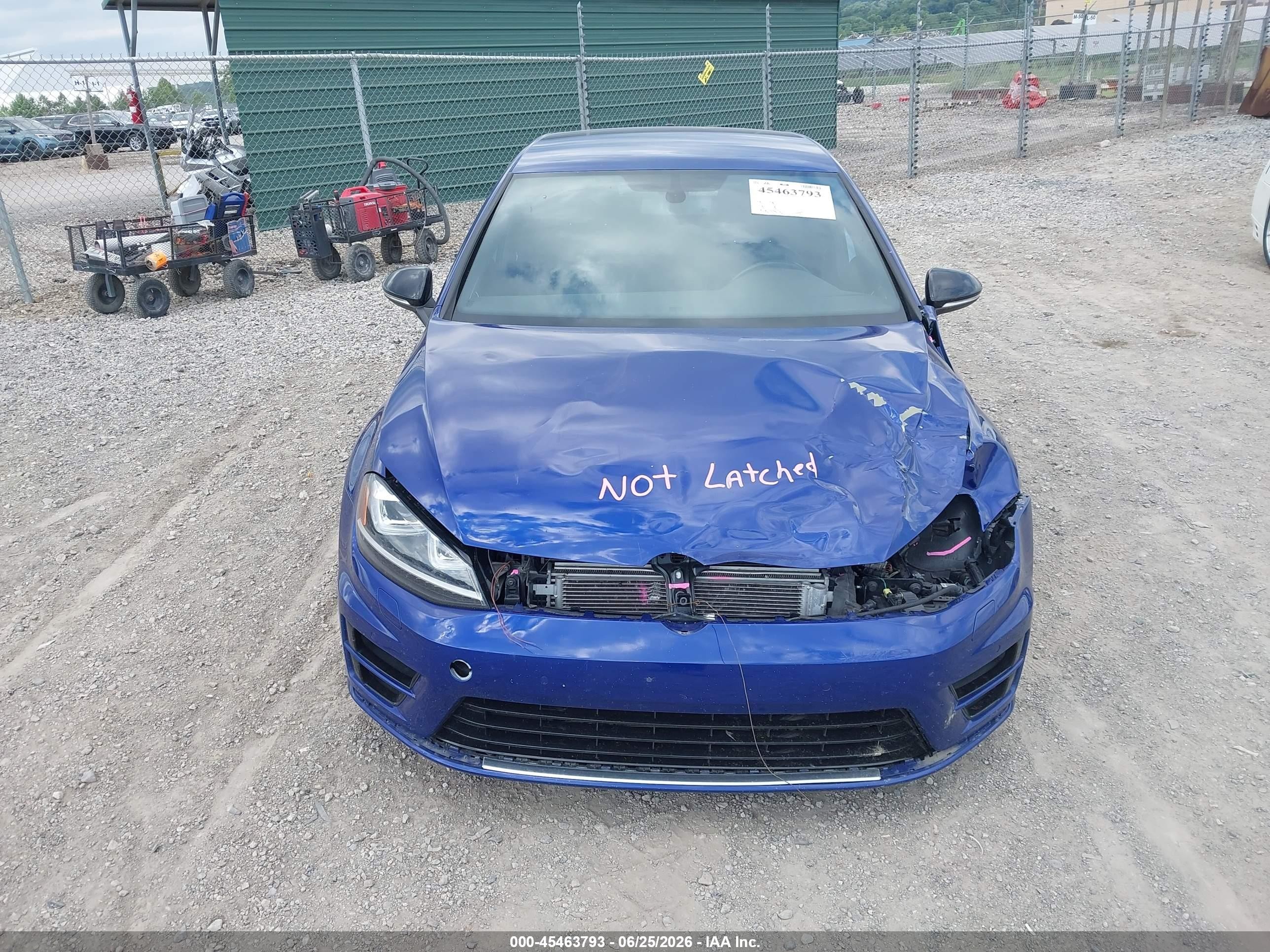 2015 Volkswagen Golf R 4-door Blue vin: WVWLF7AU9FW252194