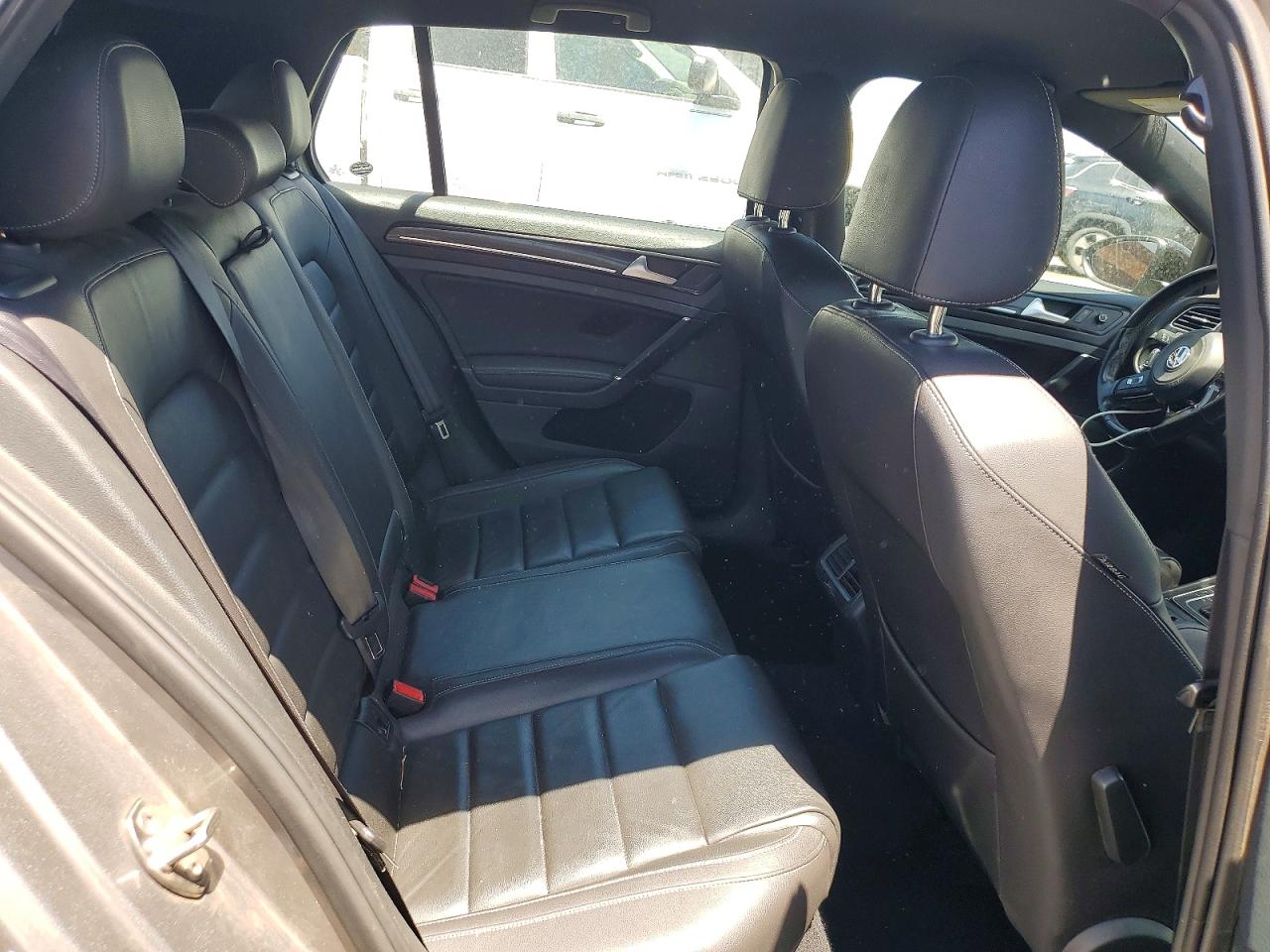 2015 Volkswagen Golf R Gray vin: WVWLF7AU9FW326097