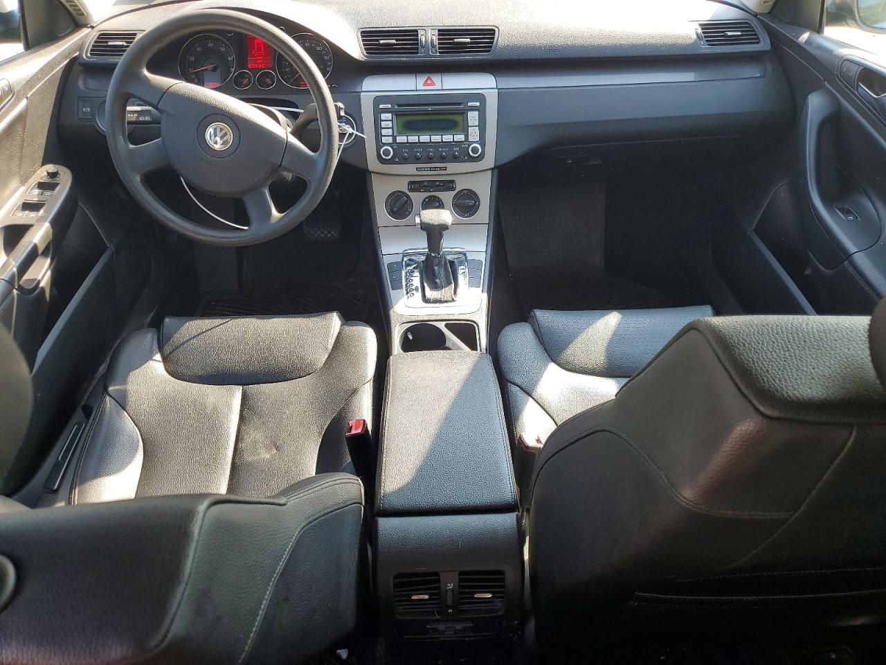 2007 Volkswagen Passat 2.0t Wagon Value Gray vin: WVWLK73C27E059702