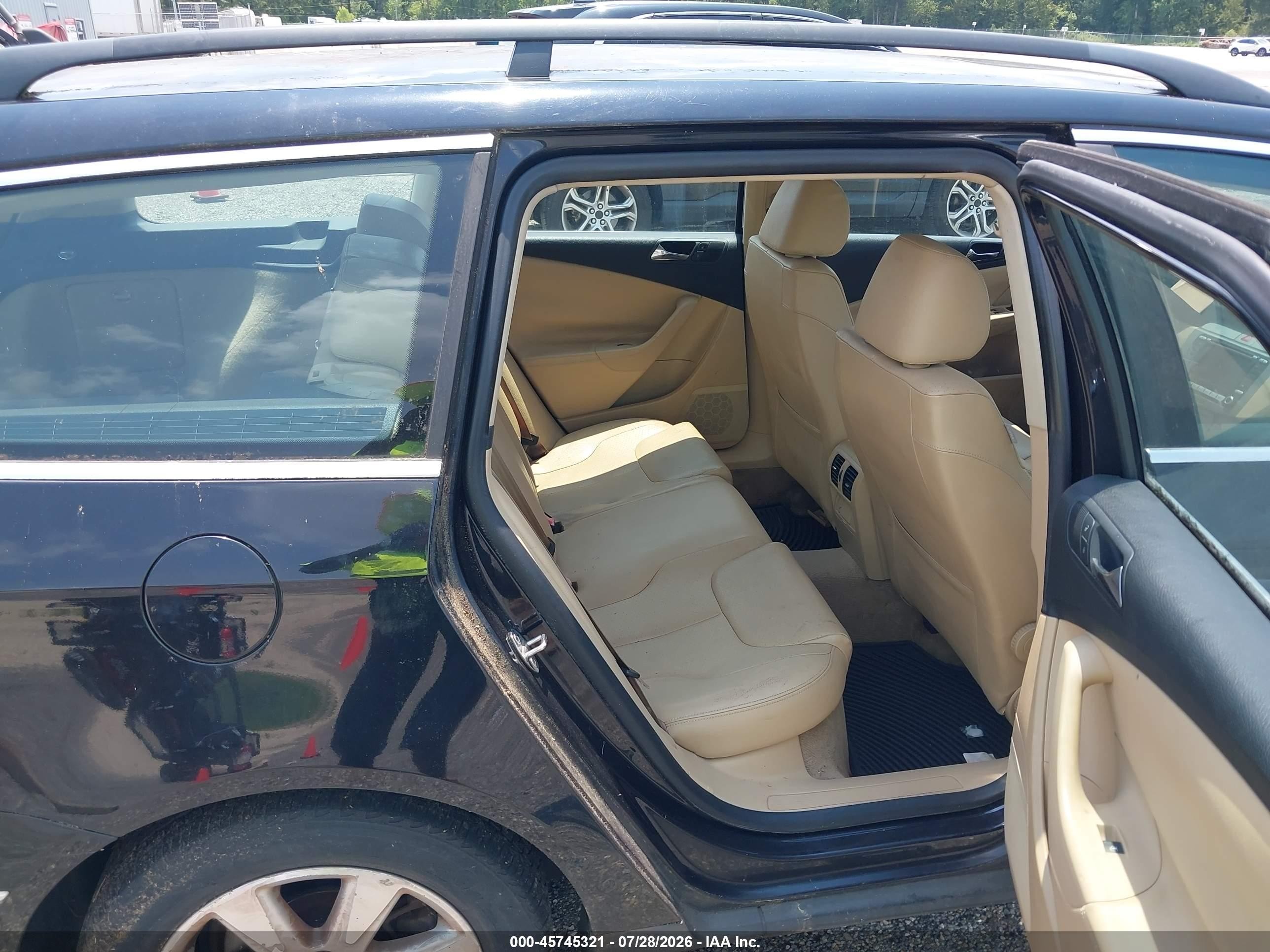 2007 Volkswagen Passat 2.0t Black vin: WVWLK73C47E035630
