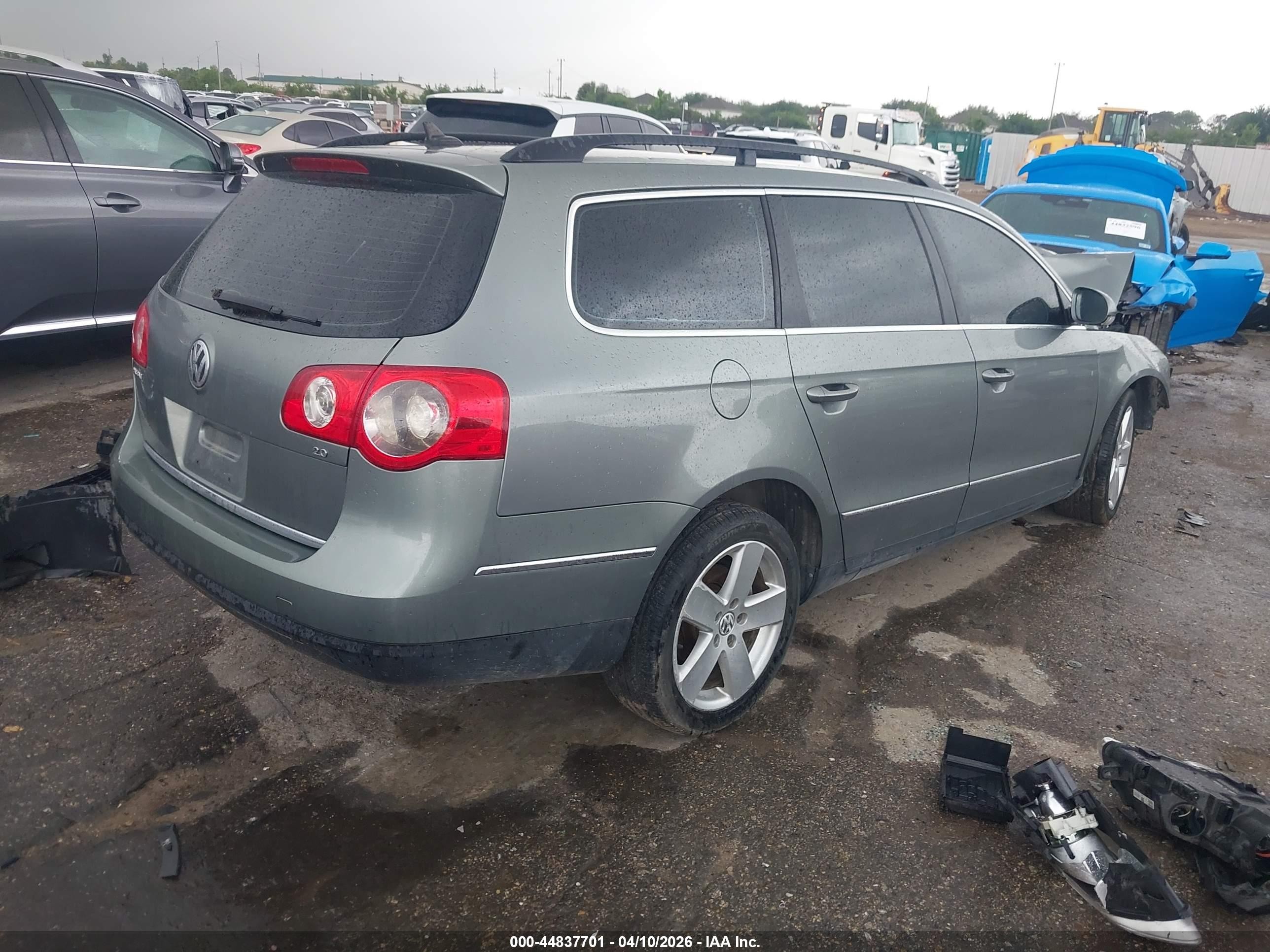 2008 Volkswagen Passat Komfort Gray vin: WVWLK73C48E033667