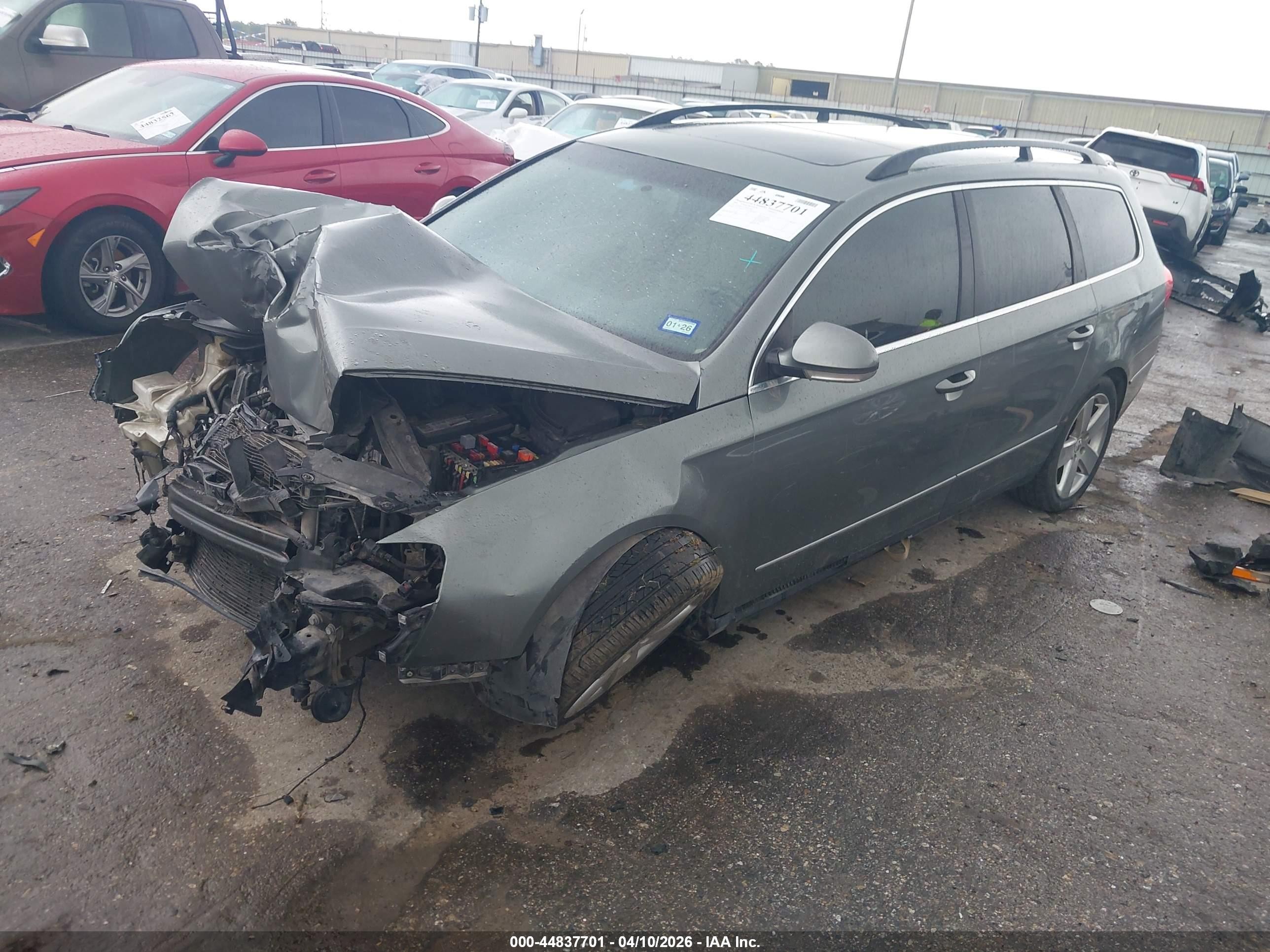 2008 Volkswagen Passat Komfort Gray vin: WVWLK73C48E033667