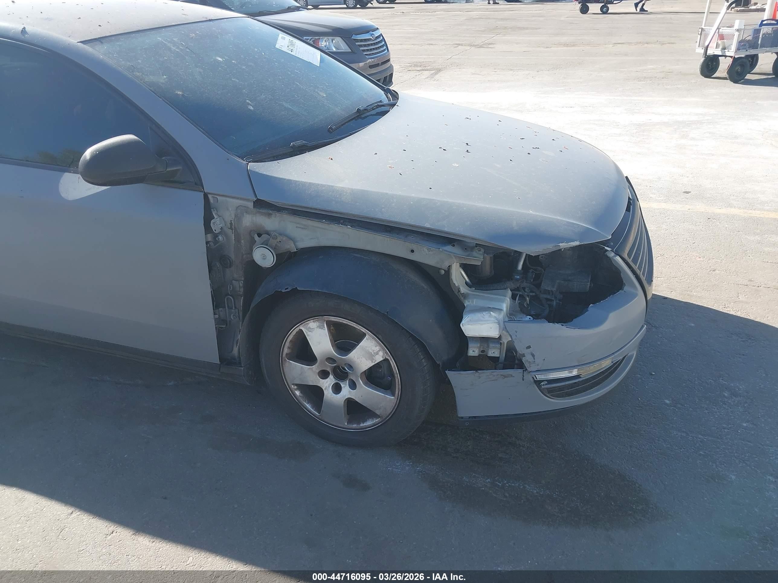2007 Volkswagen Passat 2.0t Silver vin: WVWLK73C77E008079