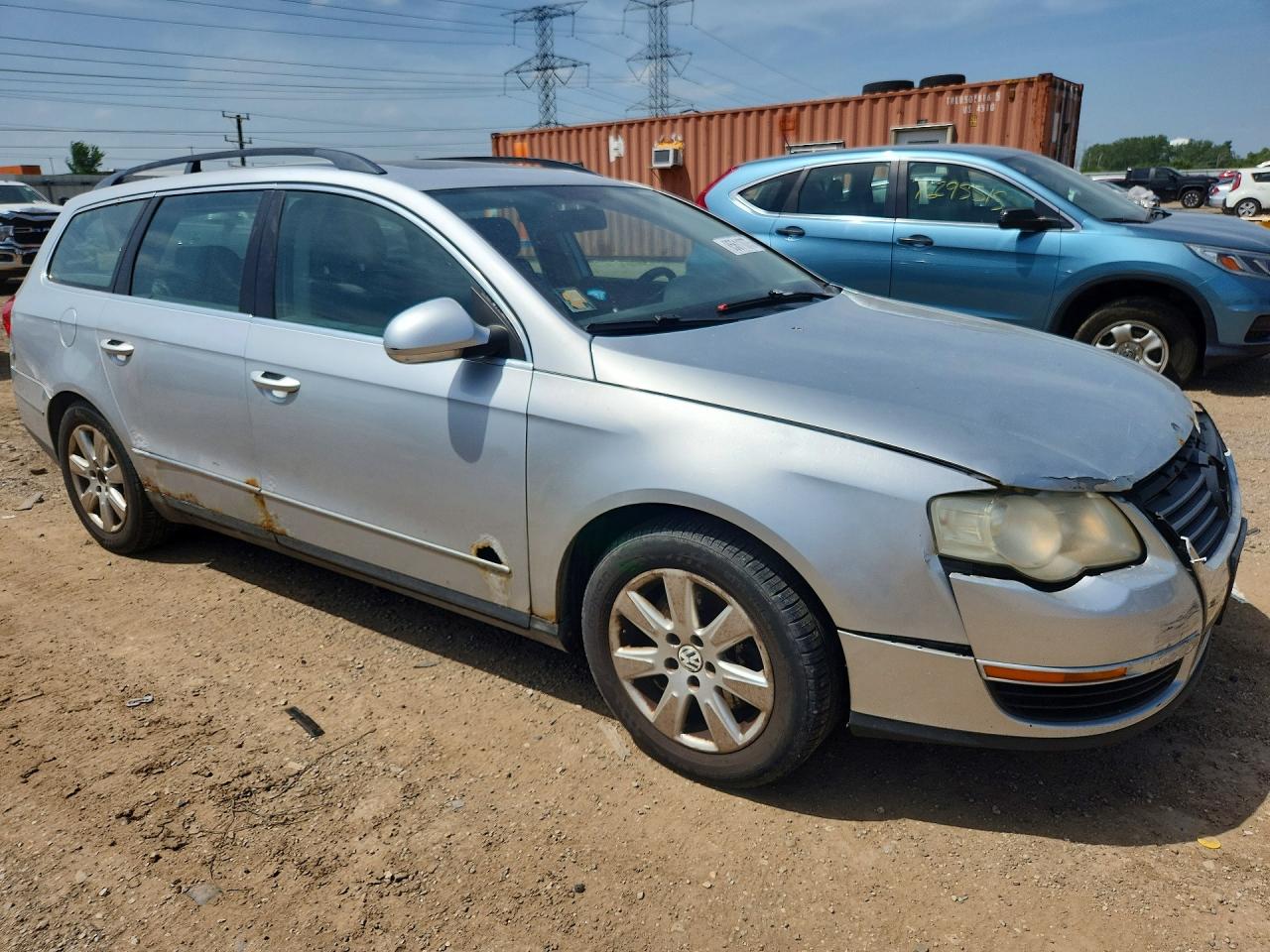 2007 Volkswagen Passat 2.0t Wagon Value Silver vin: WVWLK93C27E007112