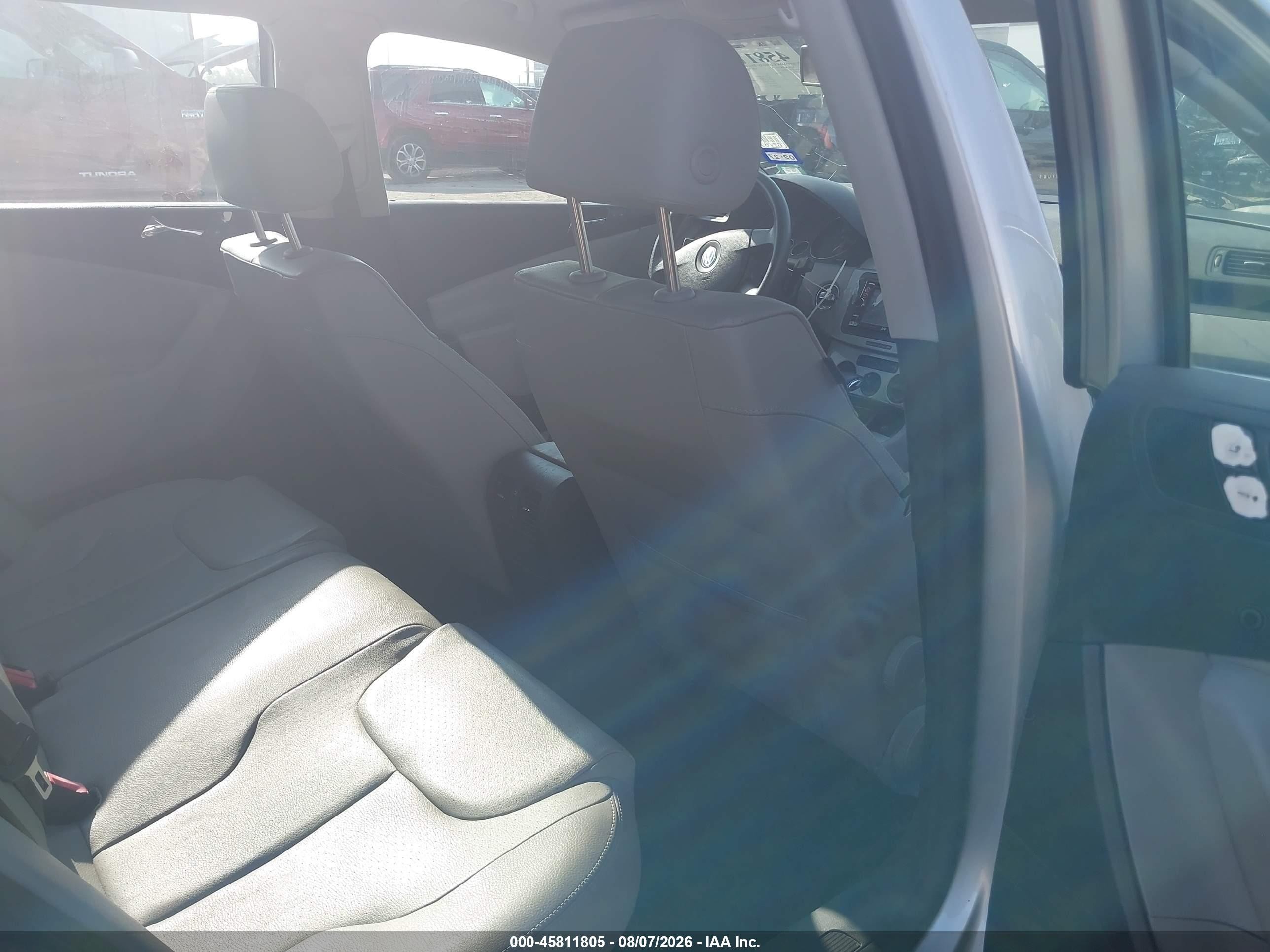2007 Volkswagen Passat 2.0t Gray vin: WVWLK93C47E005121