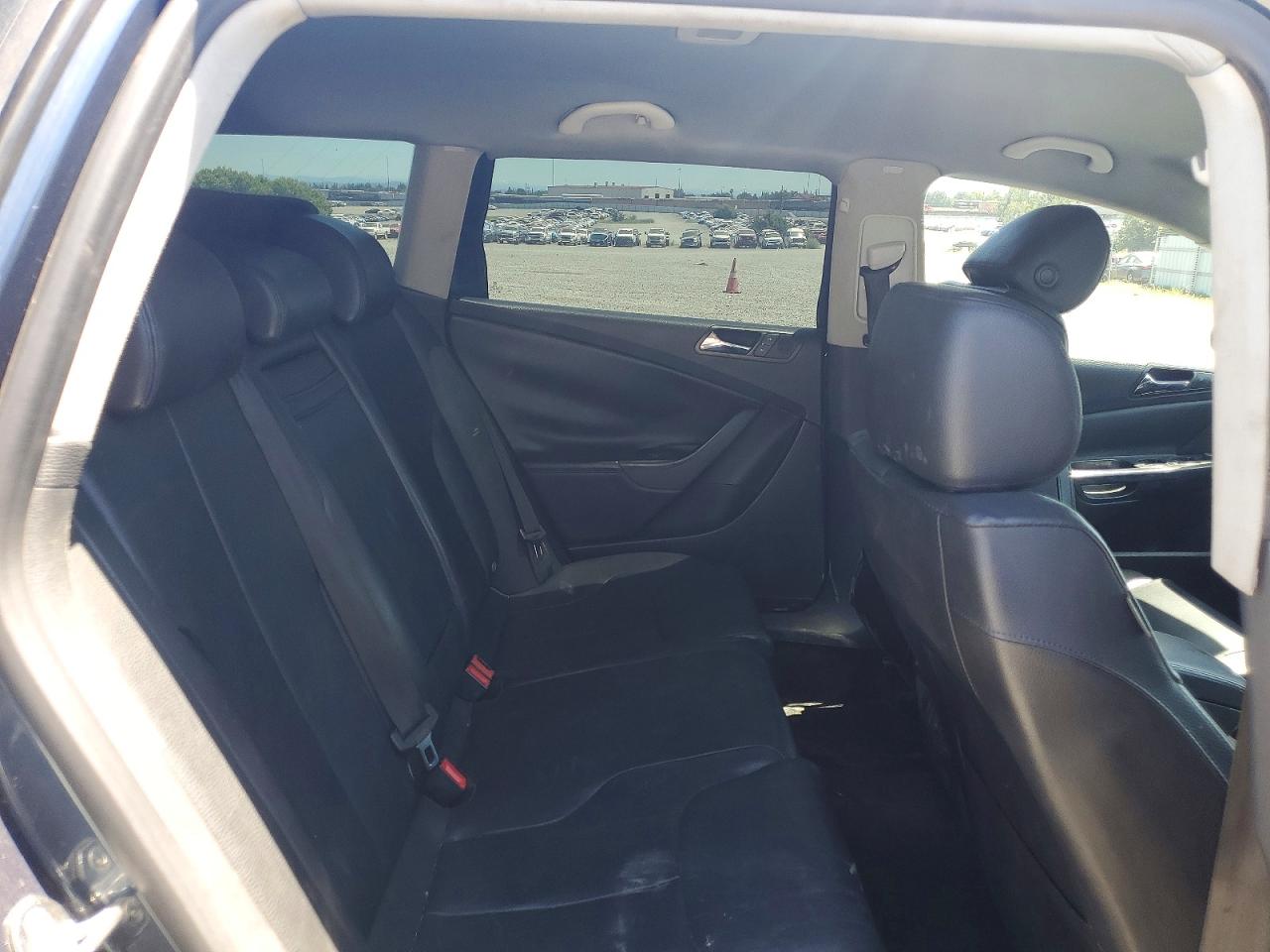 2007 Volkswagen Passat 2.0t Wagon Value Teal vin: WVWLK93C77E005761