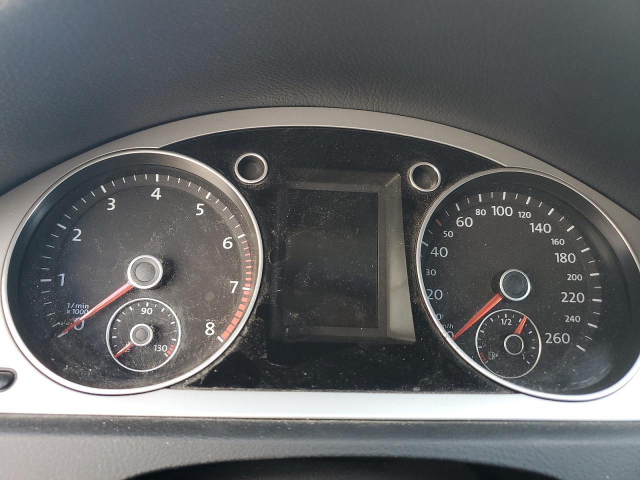 2010 Volkswagen Passat 2.0t Черный vin: WVWLK9AN2AE112079