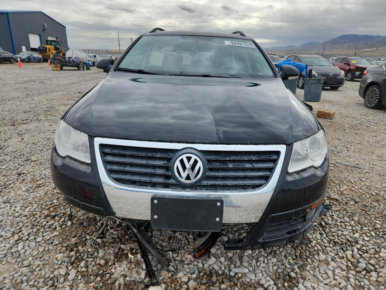 2010 Volkswagen Passat 2.0t Черный vin: WVWLK9AN3AE144586