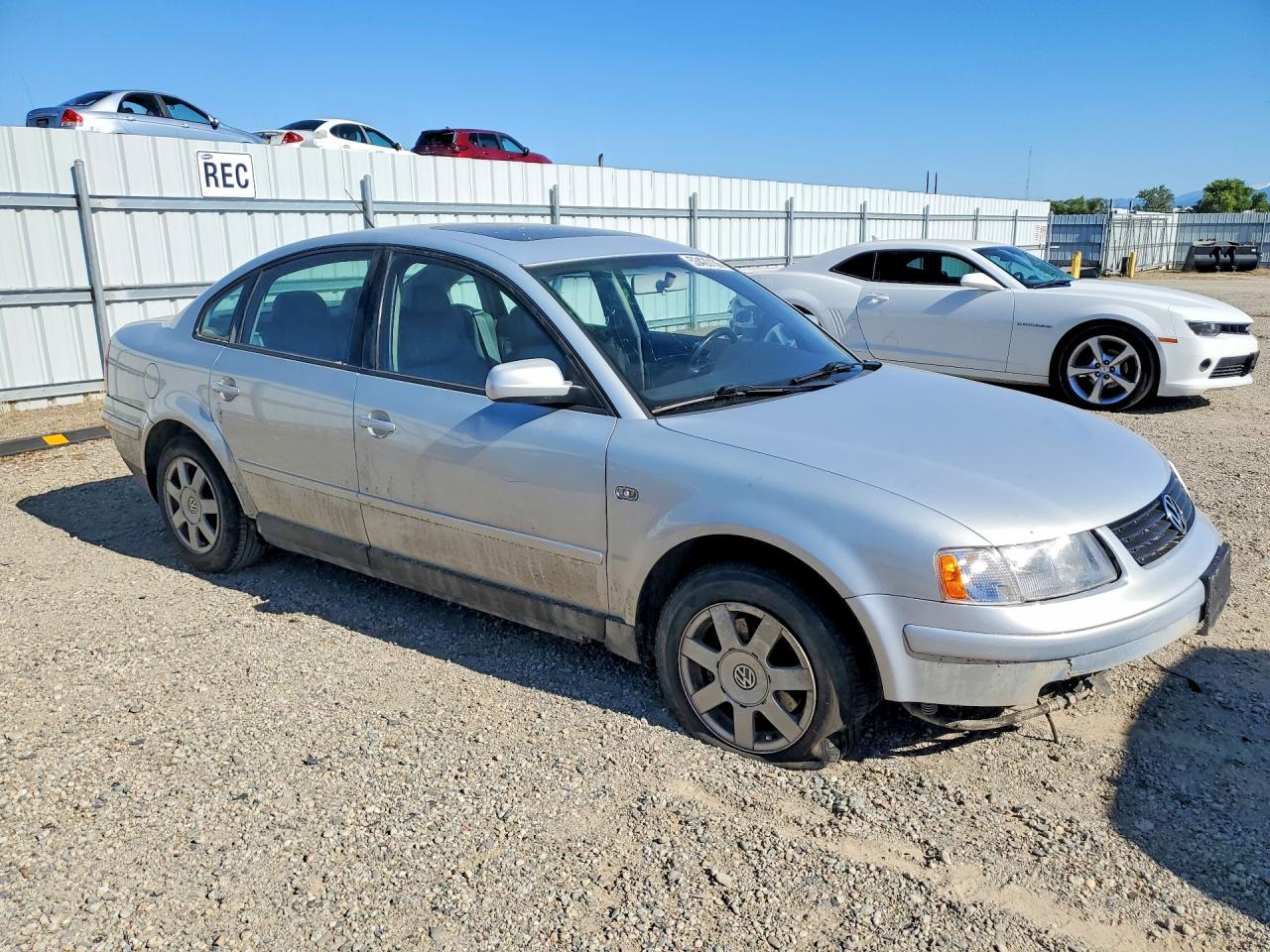 2000 Volkswagen Passat Gls Silver vin: WVWMA23B0YP291481