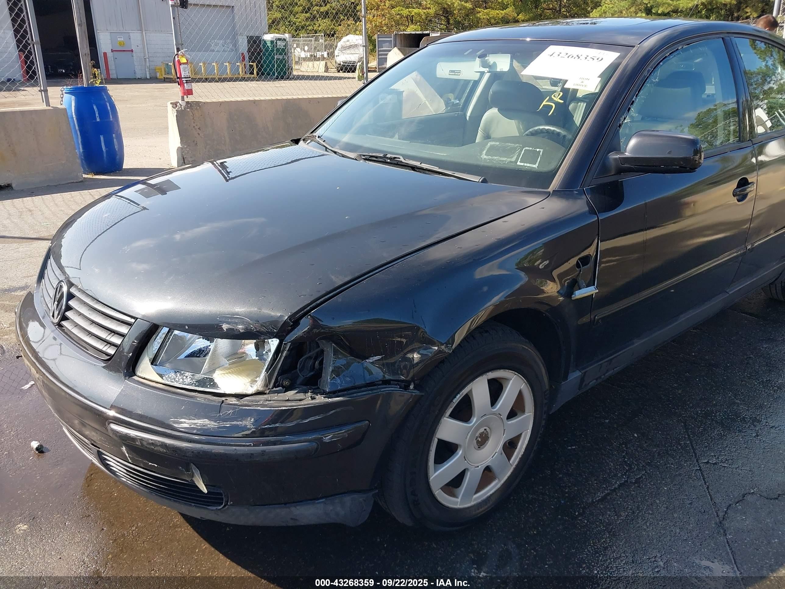 2000 Volkswagen Passat Gls Черный vin: WVWMA23B0YP432792