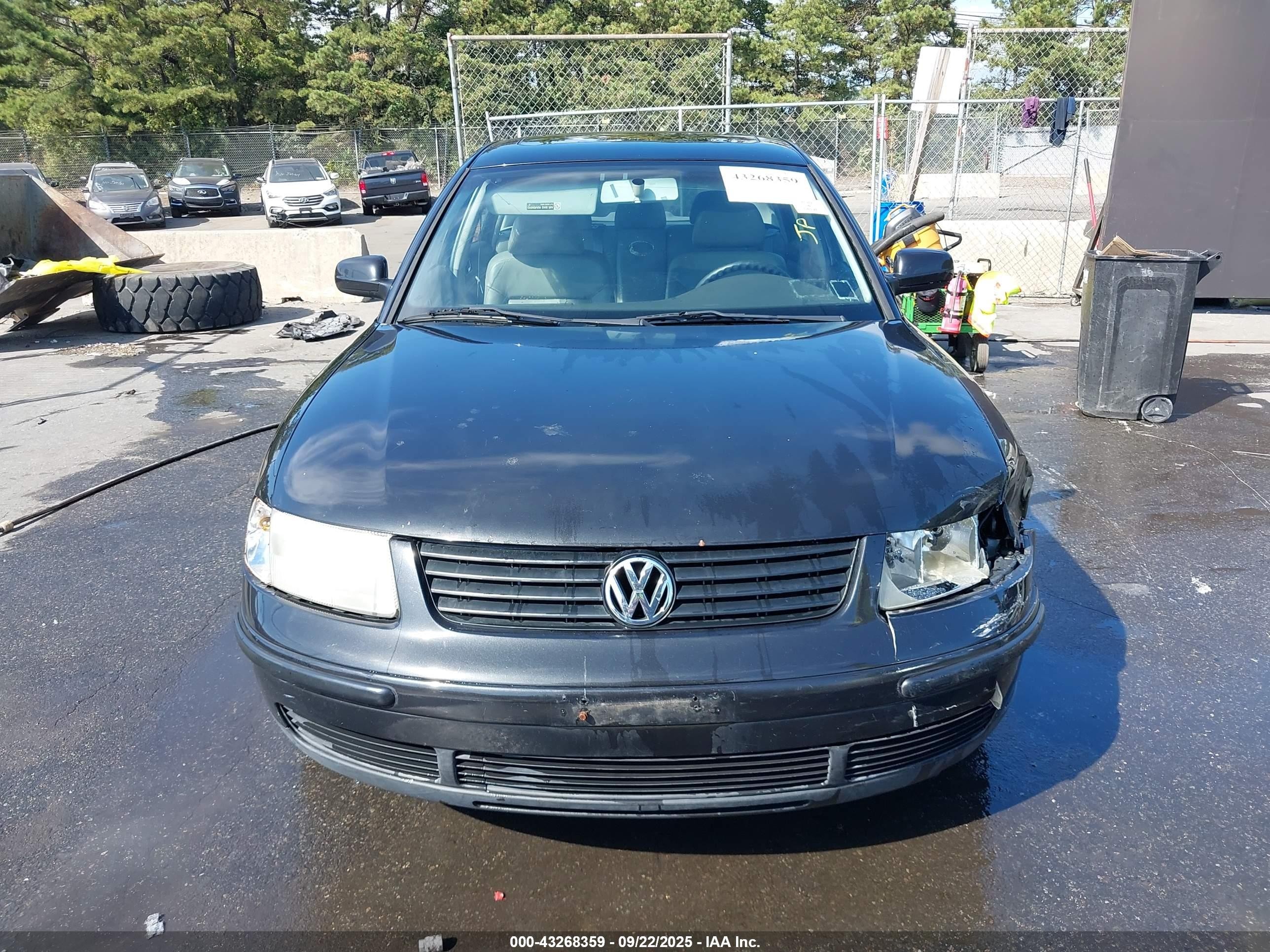 2000 Volkswagen Passat Gls Черный vin: WVWMA23B0YP432792