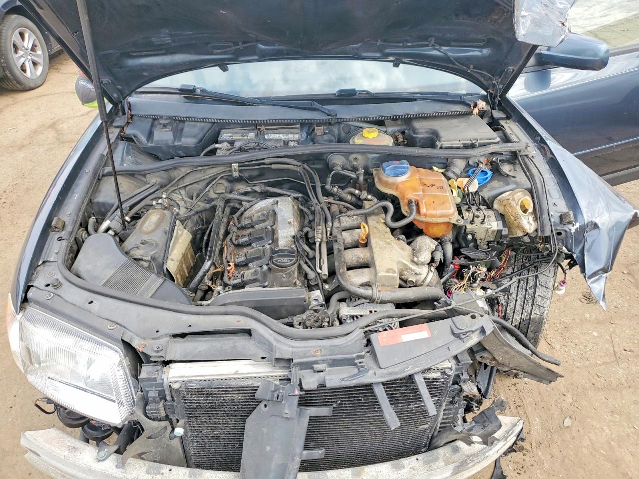 2000 Volkswagen Passat Gls Blue vin: WVWMA23B1YE329649