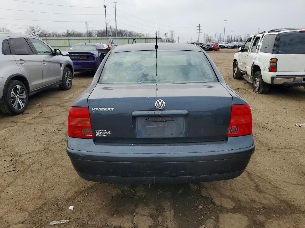 2000 Volkswagen Passat Gls Blue vin: WVWMA23B1YE329649