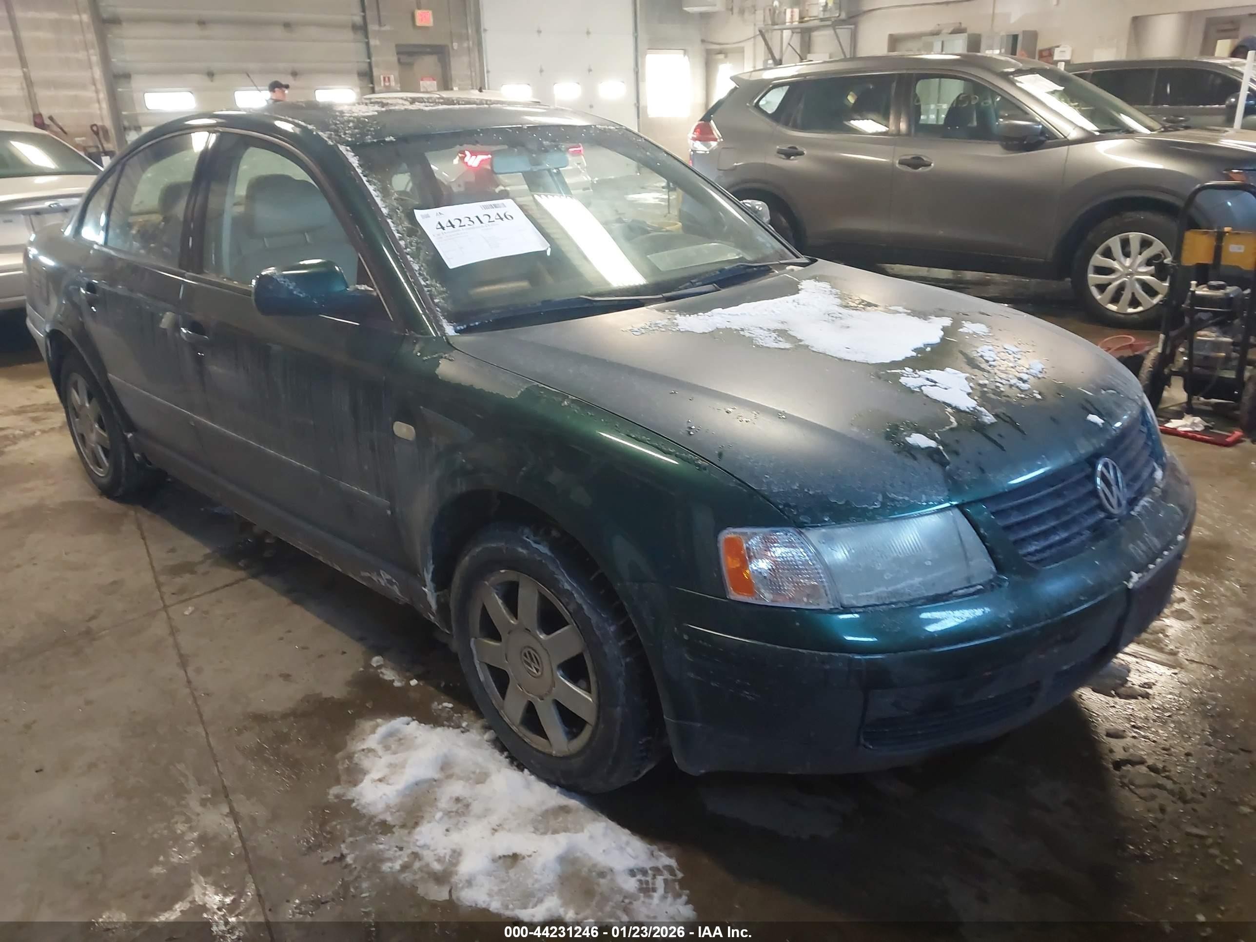 2000 Volkswagen Passat Gls Зеленый vin: WVWMA23B7YP162492