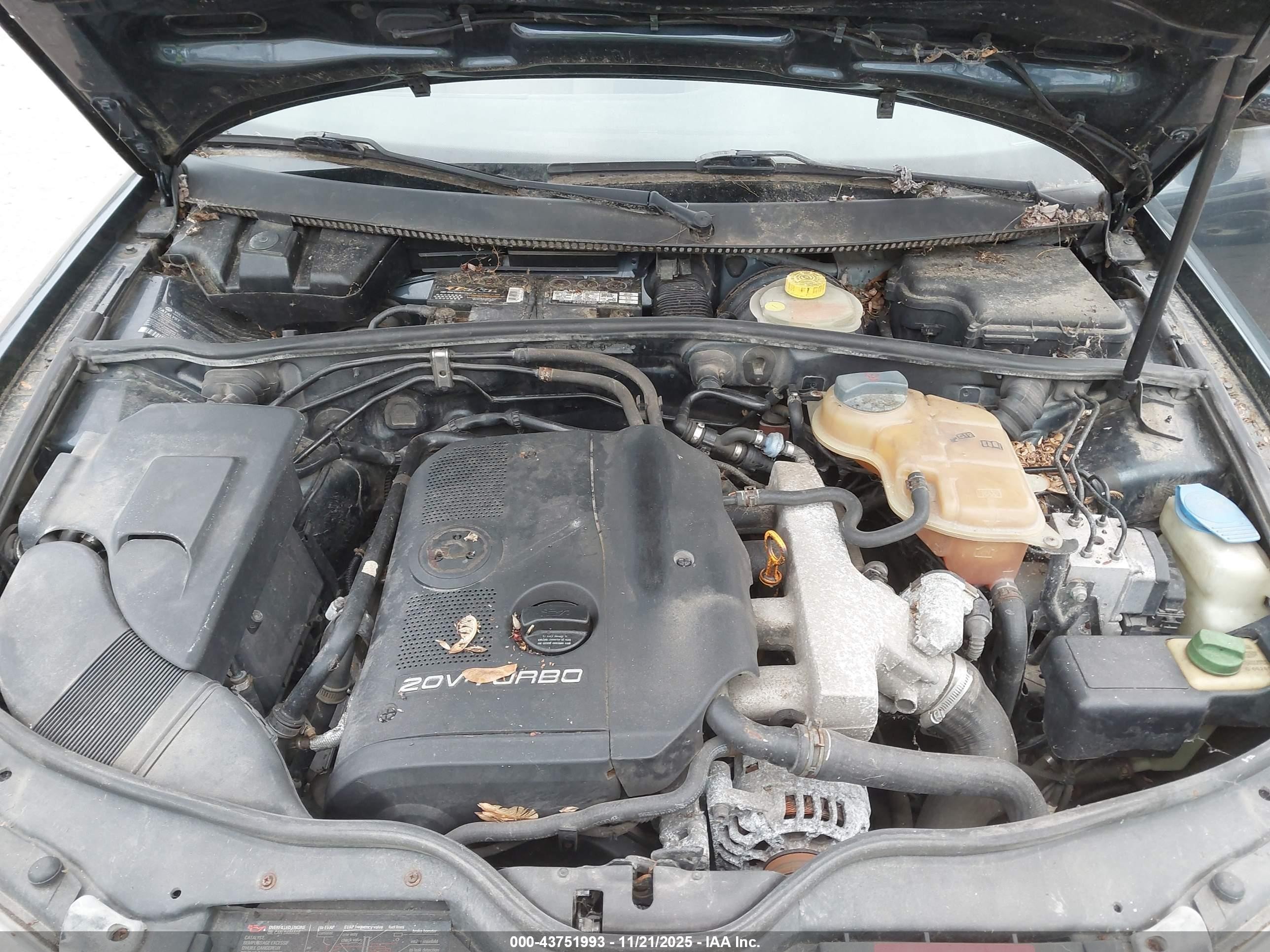 2000 Volkswagen Passat Gls Синий vin: WVWMA23B8YP162940