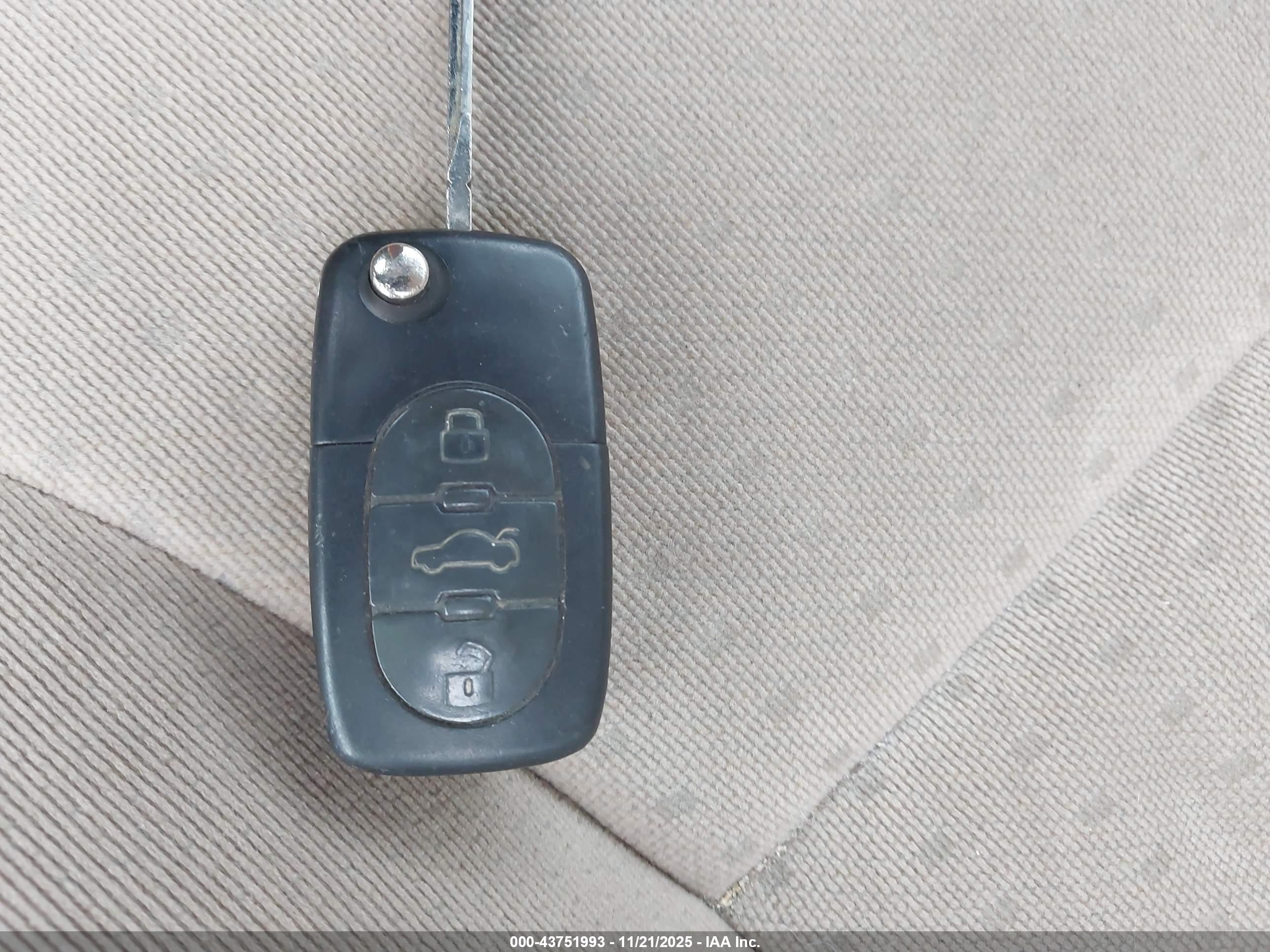 2000 Volkswagen Passat Gls Синий vin: WVWMA23B8YP162940